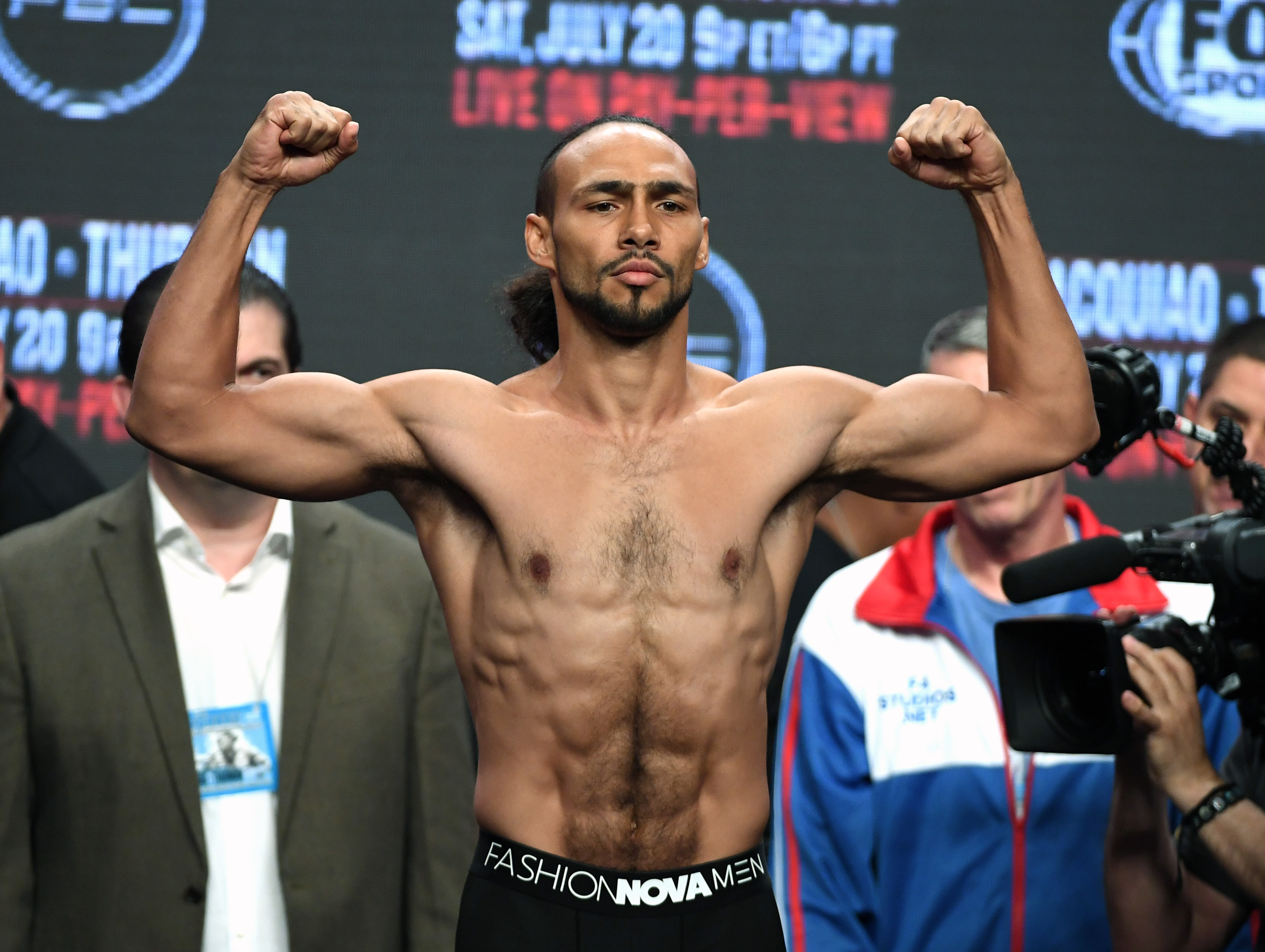 What time and TV channel is Keith Thurman vs