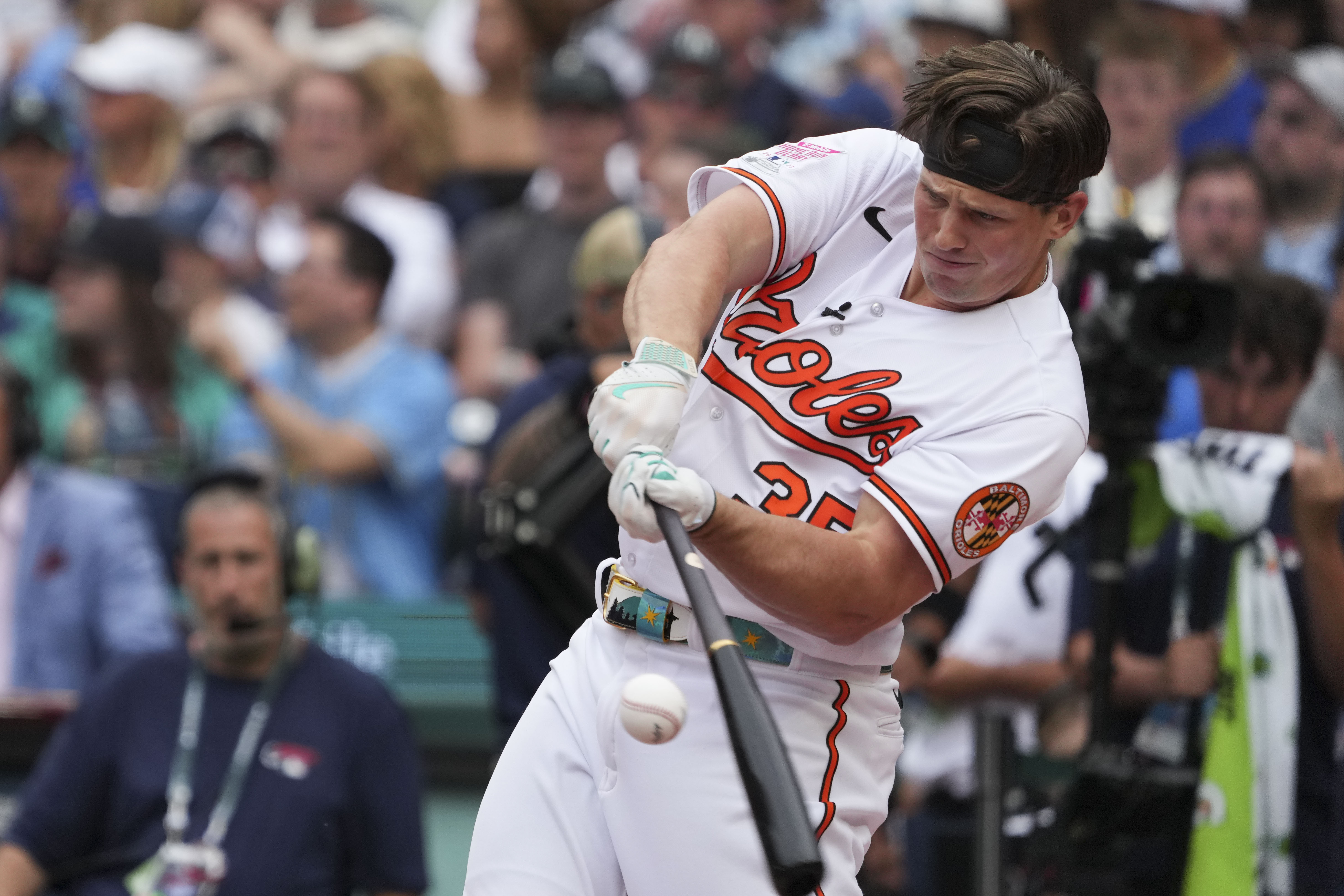 Watch: Former Oregon State star Adley Rutschman puts on a switch-hitting  show during the 2023 MLB All-Star Home Run Derby 