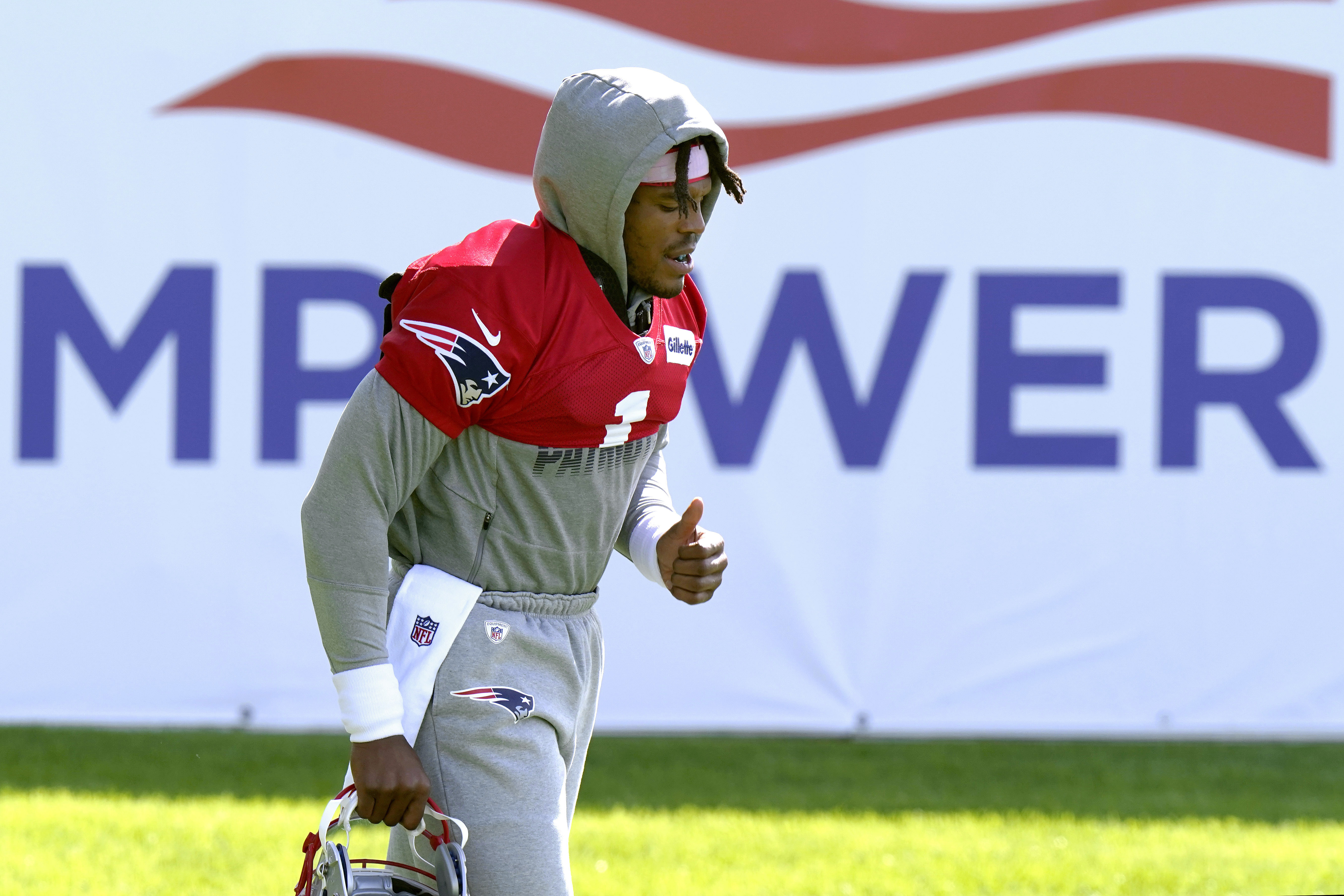 Cam Newton limited at Patriots practice Wednesday, likely to play