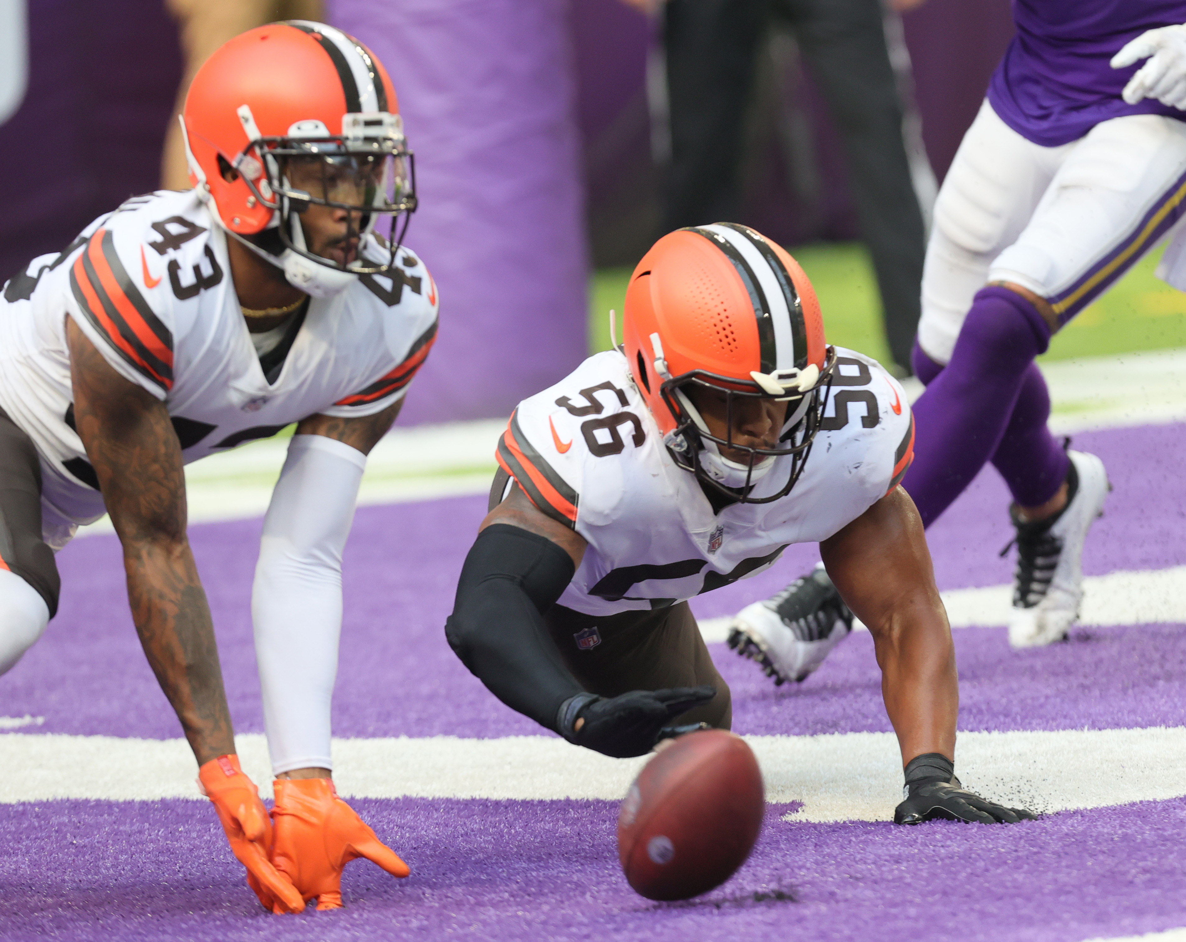 Browns defensive grades vs. the Vikings: Who was elite, average and  replaceable? 