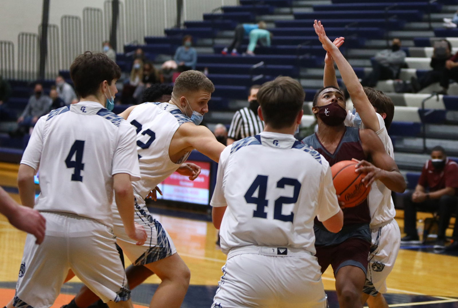 Gull Lake boys basketball takes the win over Kalamazoo Central 5637