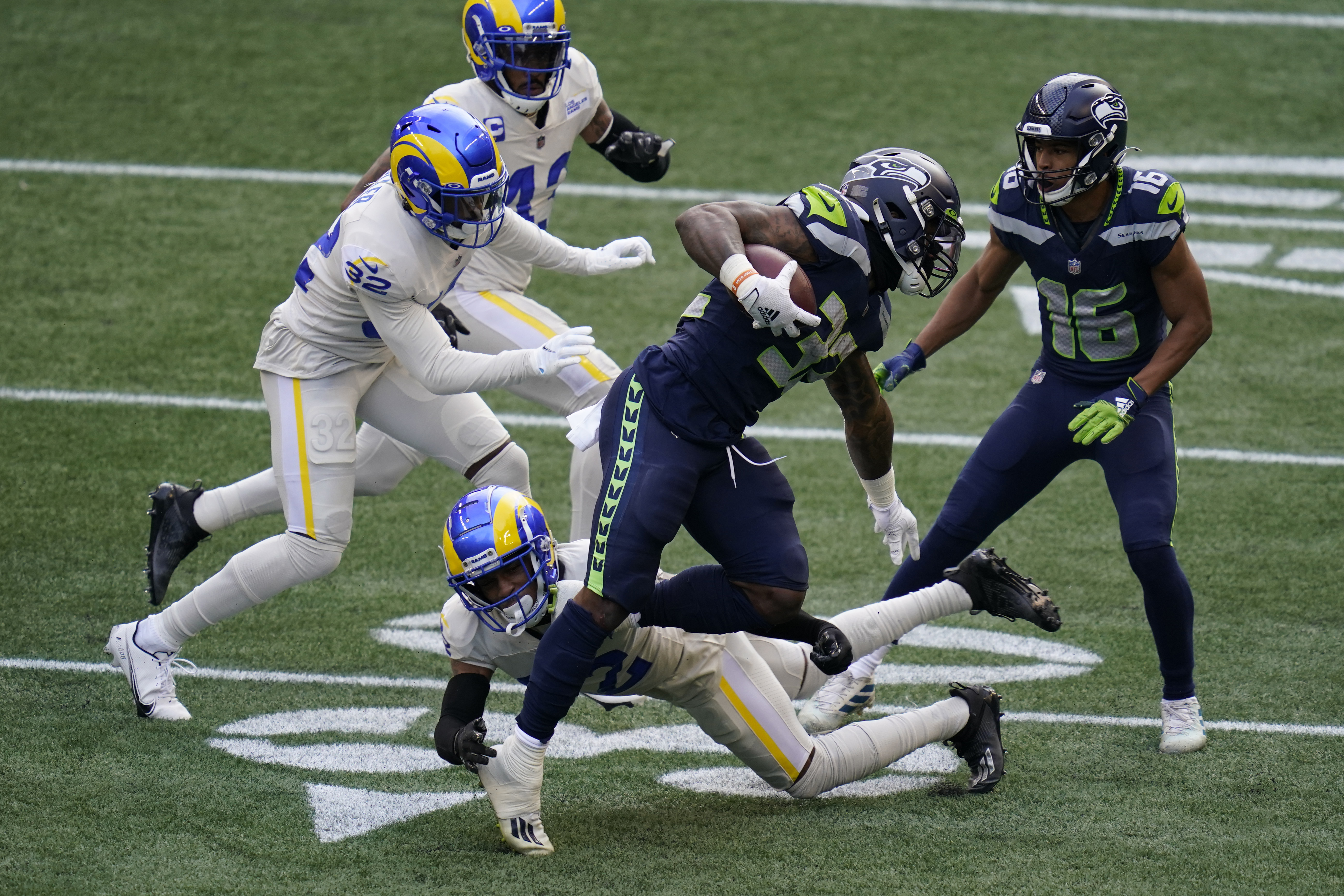 Seattle Seahawks shut down the Los Angeles Rams to capture NFC West title:  Live updates recap, score, stats and more 