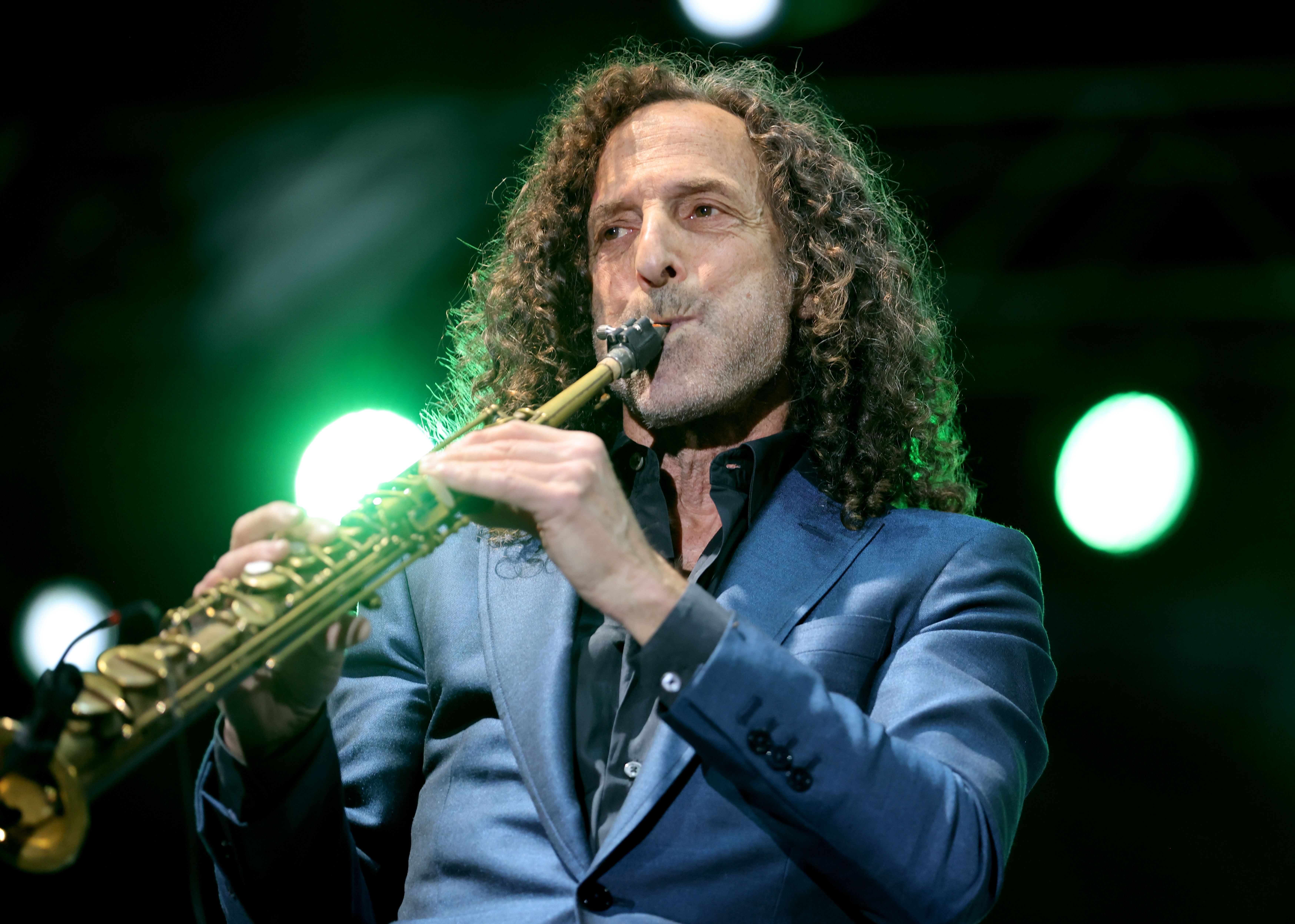 Kenny G riffs, romances Syracuse Jazz Fest crowd of 15,000 (photos