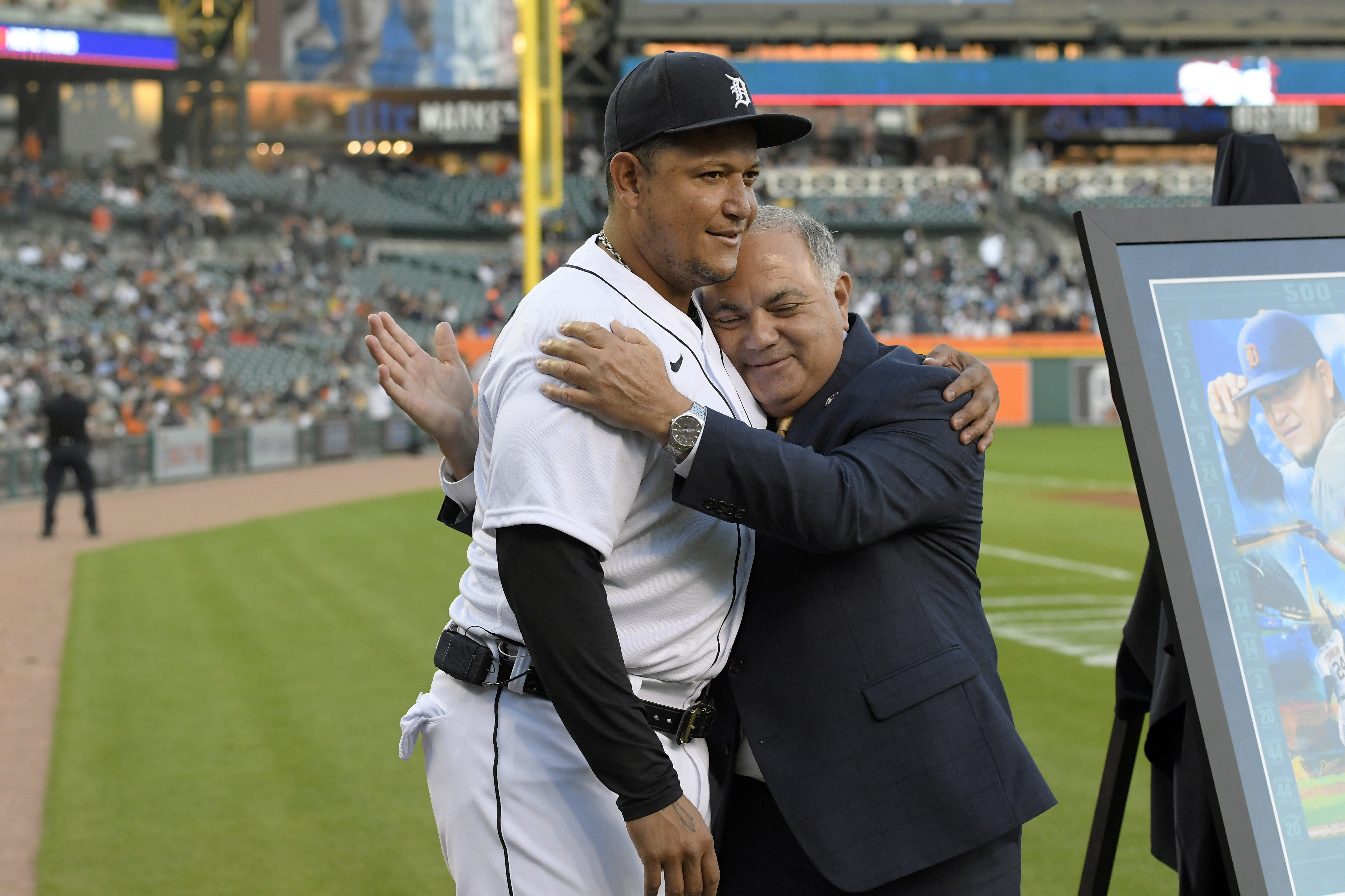 Miguel Cabrera historic 500th home run one of biggest sports stories of  2021 