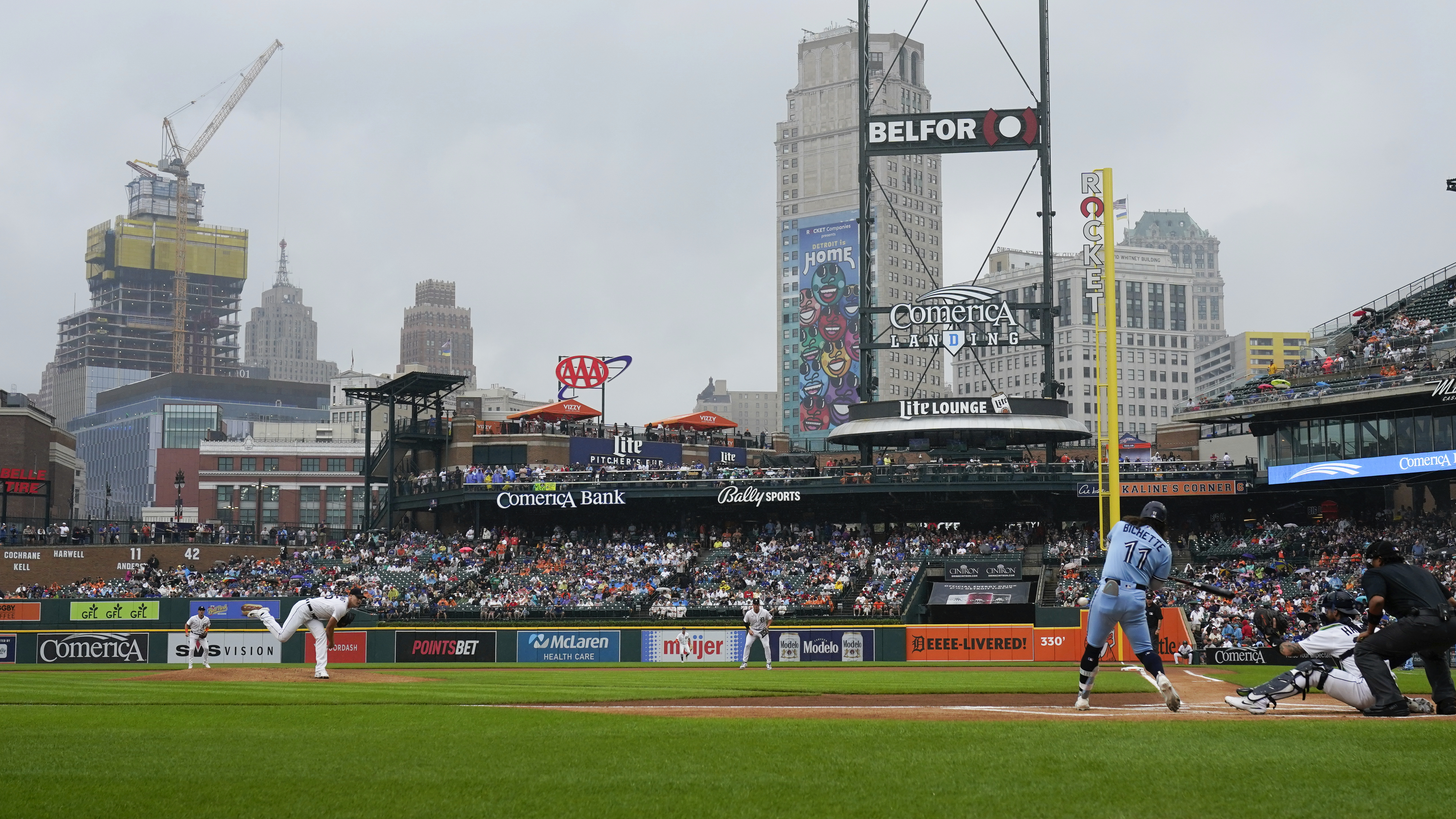 MLB ROUNDUP: Tigers bounce back with first combined no-hitter in Detroit  history