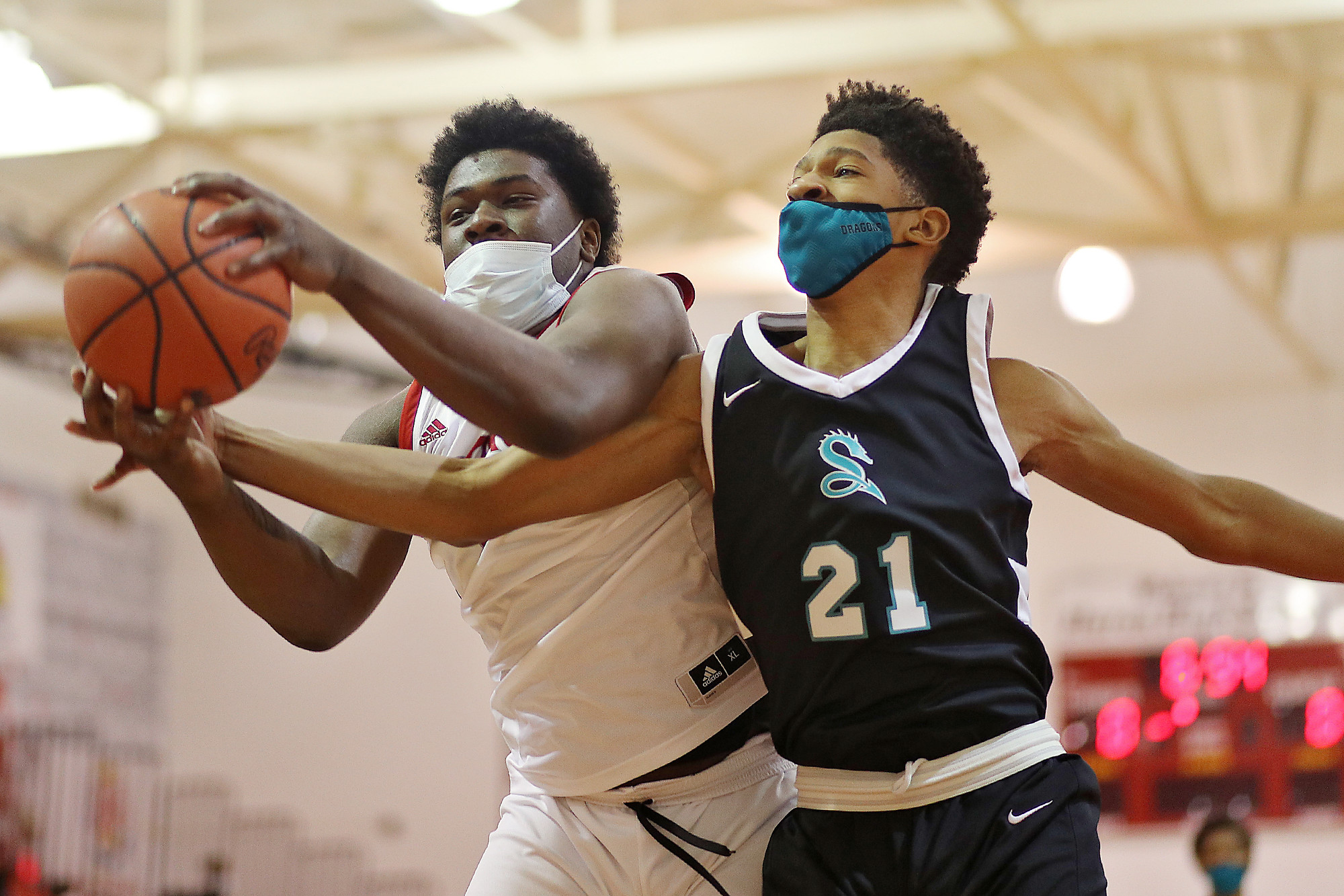 River Rouge boys' basketball overpowers Robichaud w/ PHOTO GALLERY – The  News Herald