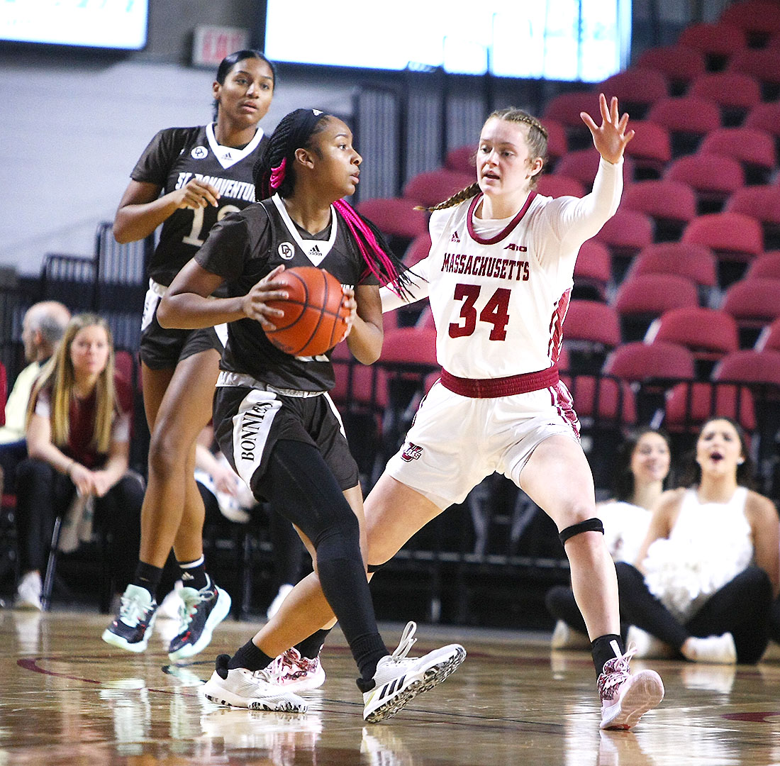 UMass Women's Basketball vs Saint Bonaventure 12/31/22 - masslive.com