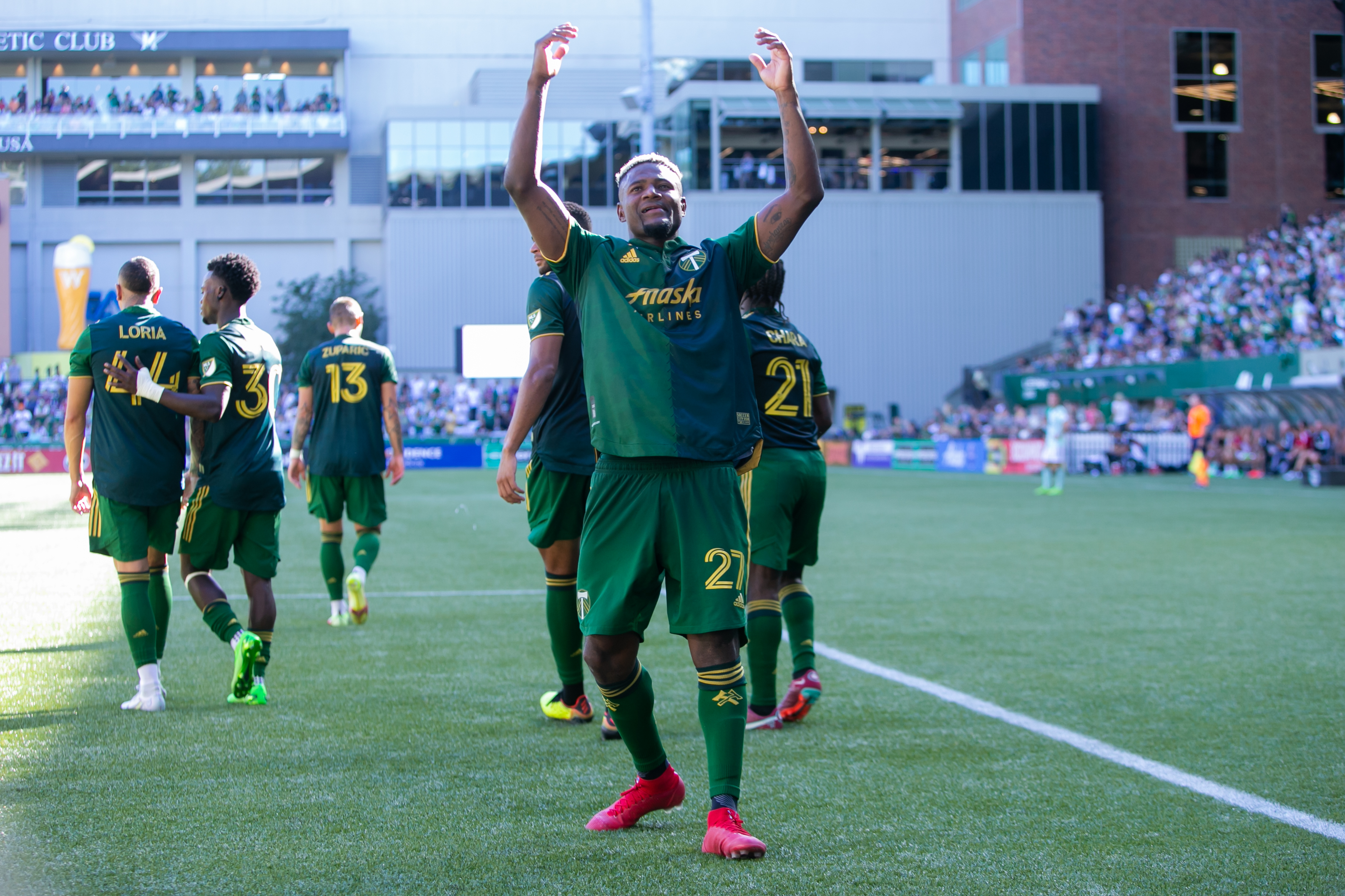 Chara scores on bicycle kick, Timbers tie Revs 2-2 in opener - The Columbian