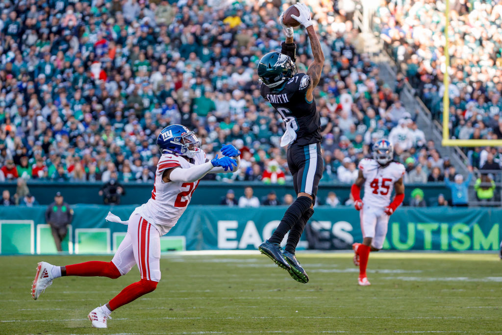 September 19, 2021: Philadelphia Eagles wide receiver DeVonta Smith (6) in  action prior to the NFL game between the San Francisco 49ers and the Philadelphia  Eagles at Lincoln Financial Field in Philadelphia