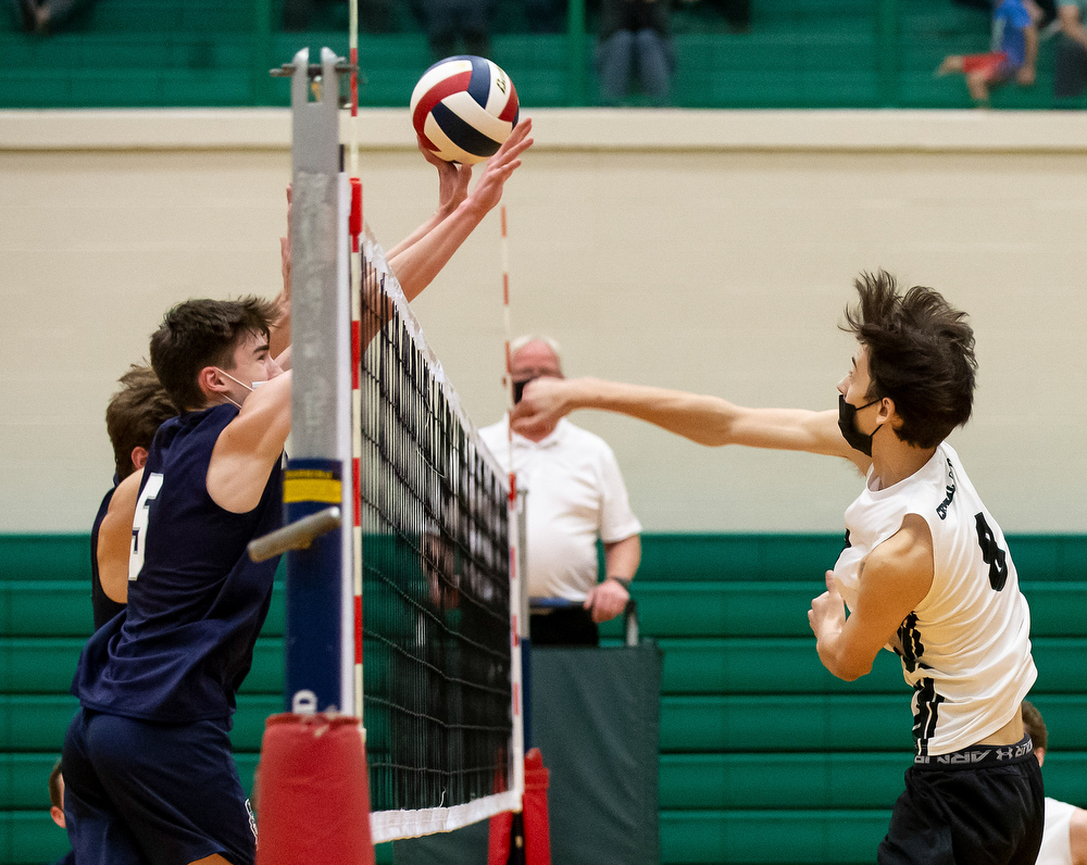 Central Dauphin defeated Chambersburg 30 in PIAA D33A boys volleyball