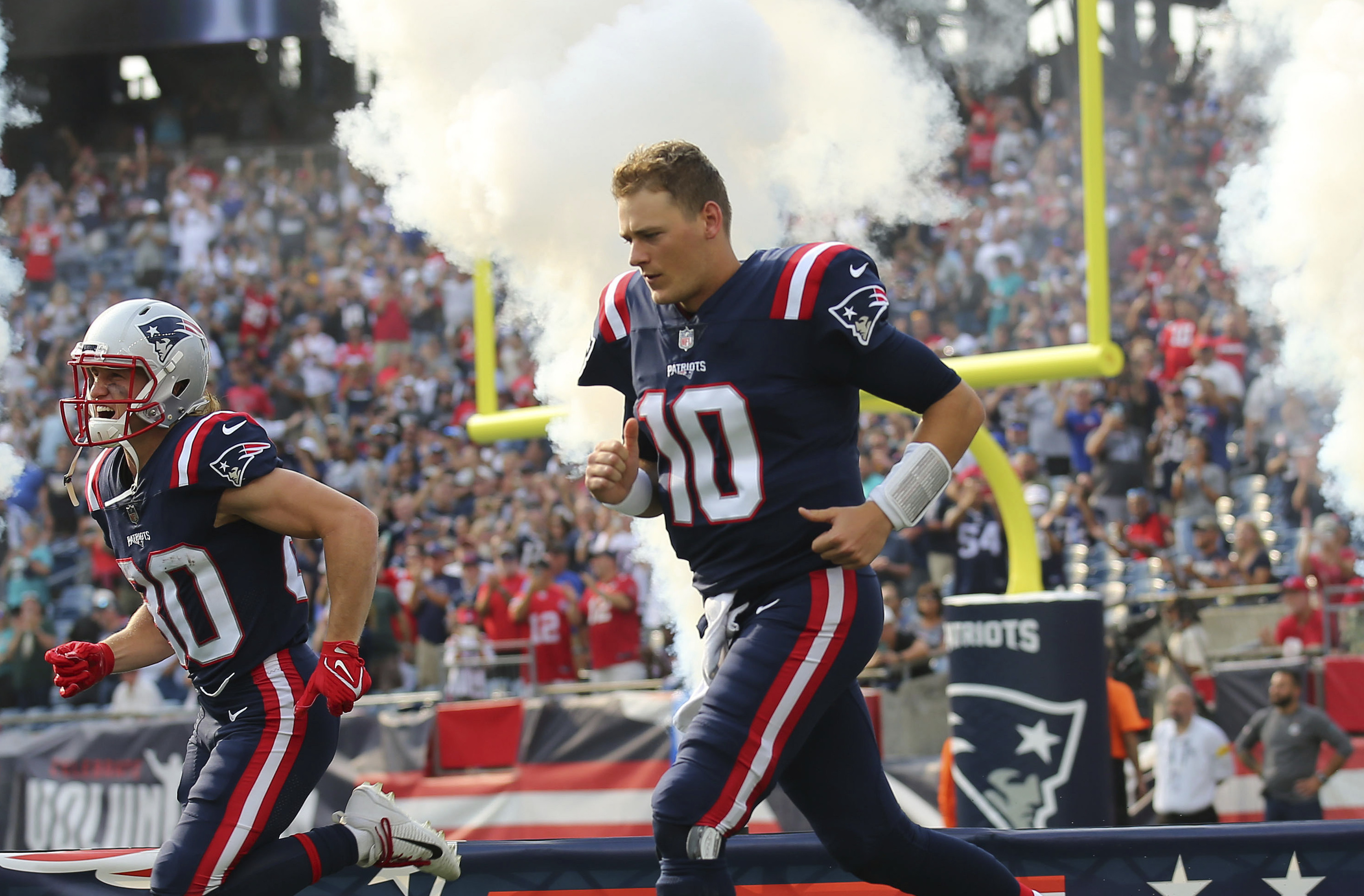 Mac Jones goes viral for launching 70-yard pass at practice facility