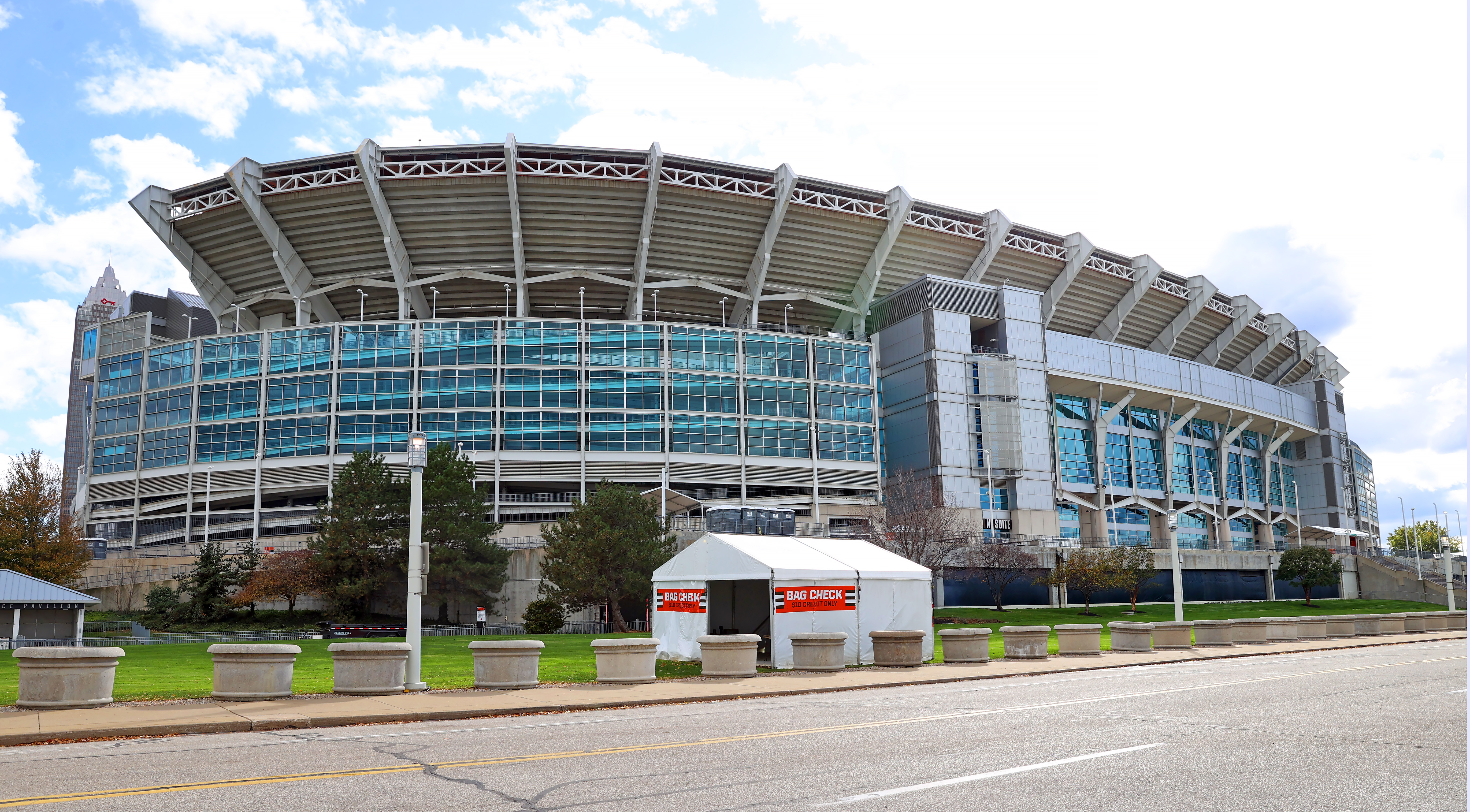 BE:FIRST スタジアム　M Here's how $117M over the next decade could keep Cleveland Browns