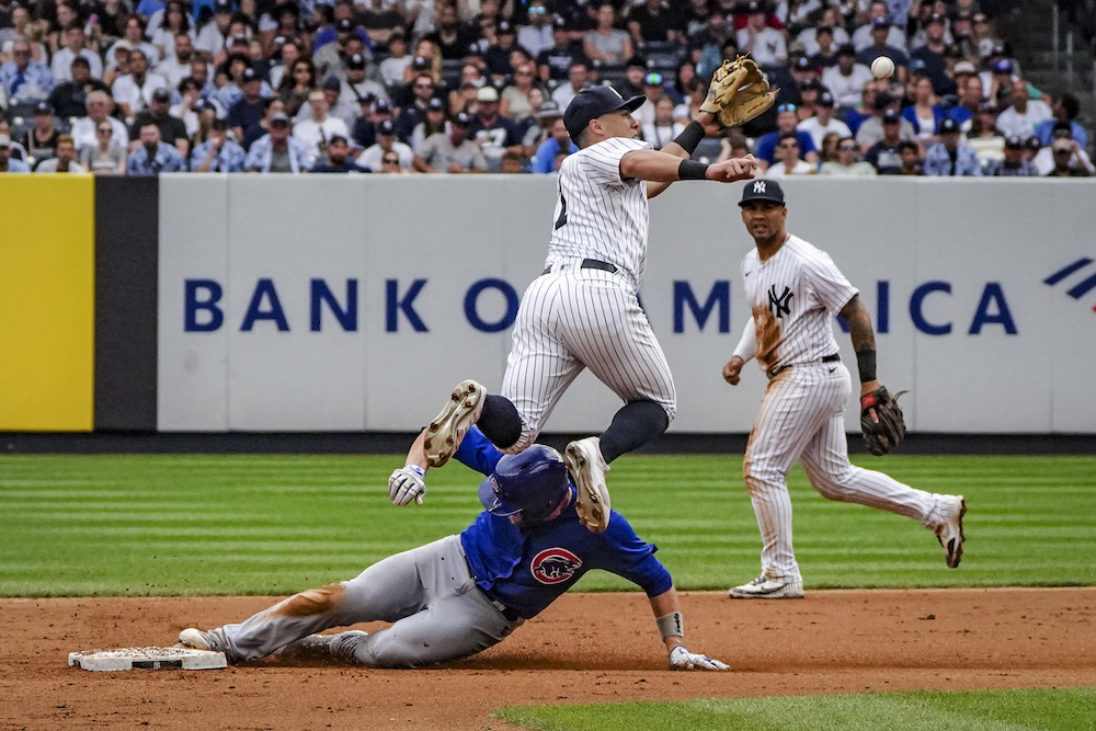 Gleyber Torres error sinks Yankees in 7-4 series loss to Cubs