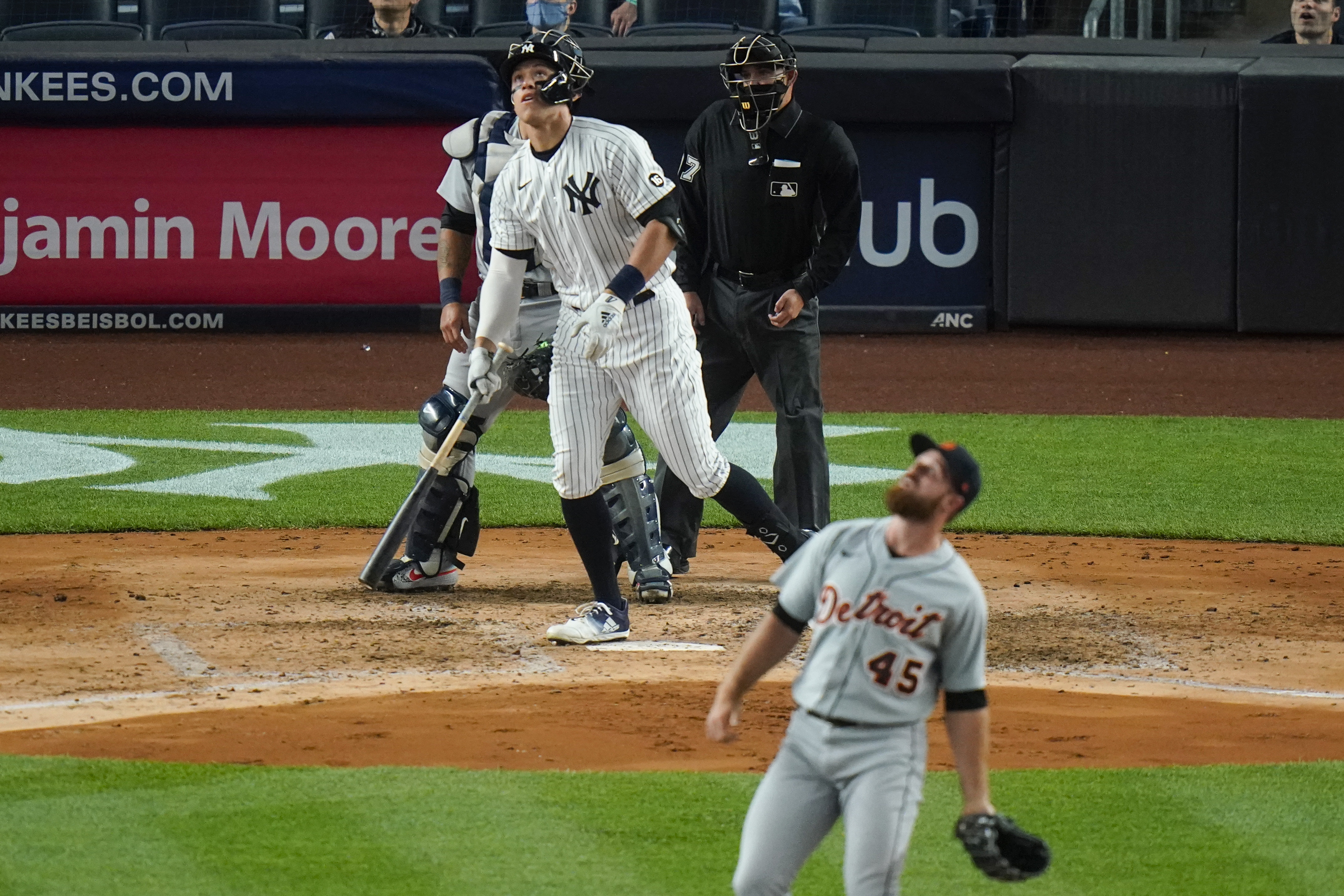 Tigers bringing back infielder after 2-week 'reset' in Toledo 