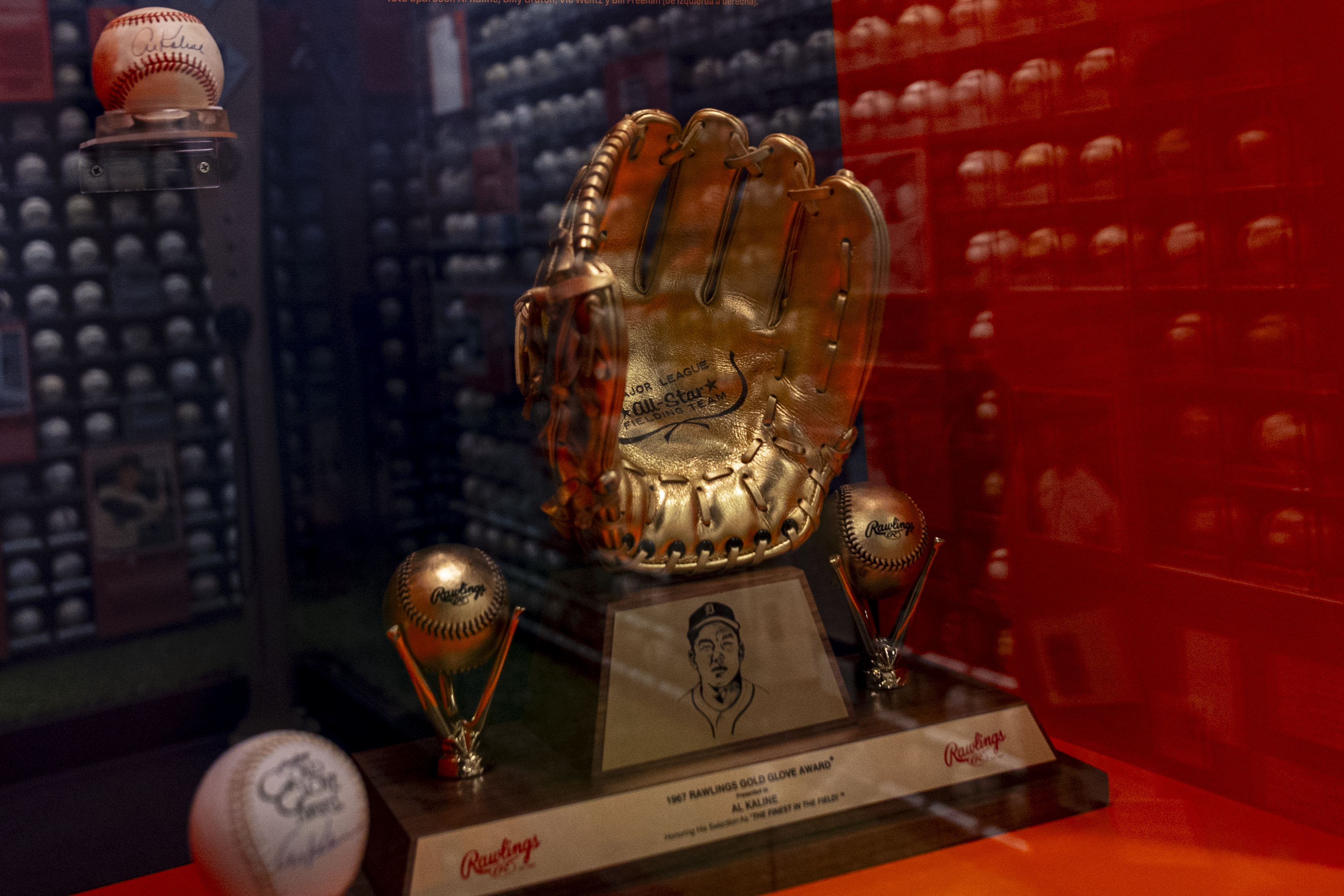 Michigan museum displays 1,200 autographed Detroit Tigers baseballs in ...