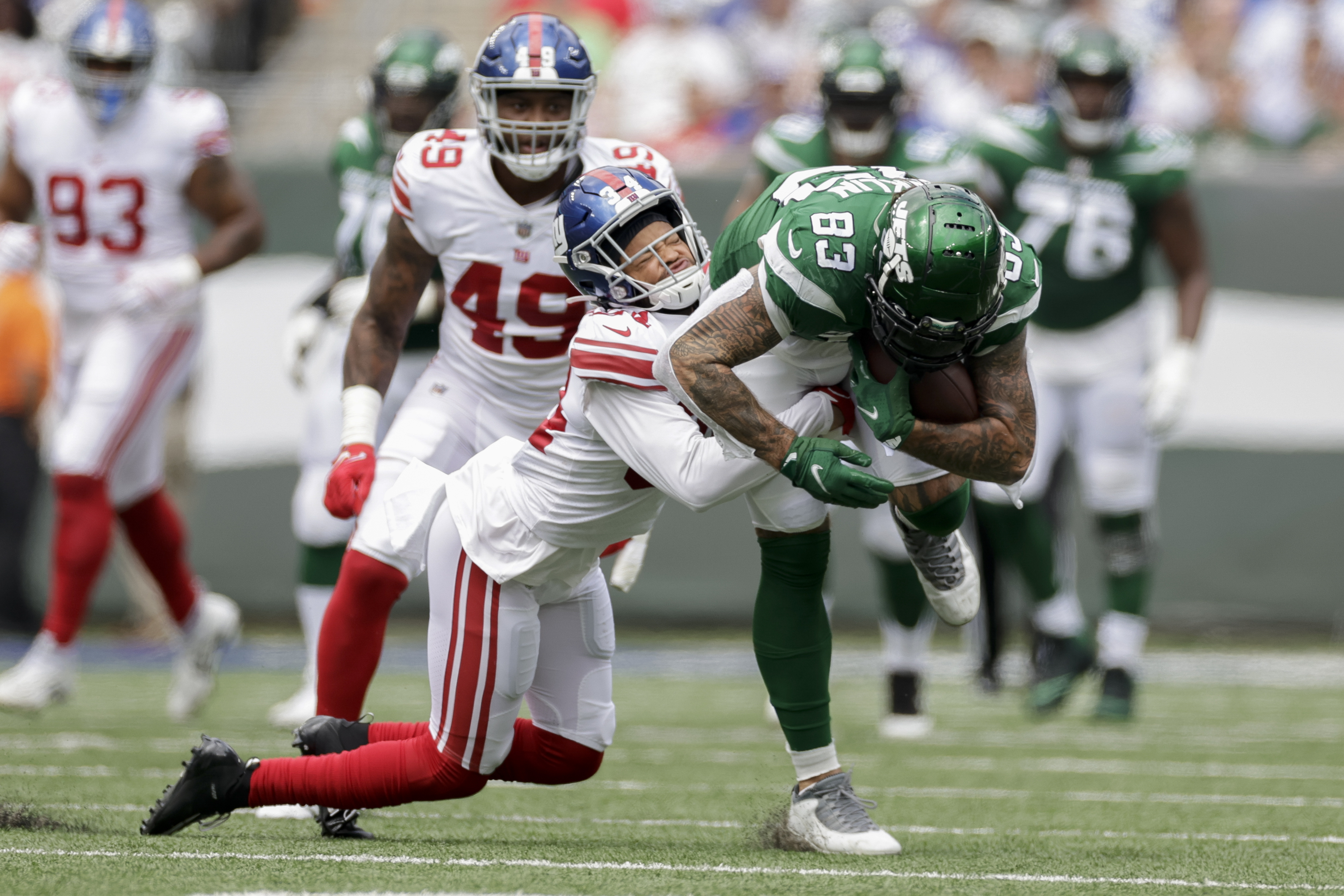 Michael Carter injury: Jets RB suffers concussion, OUT in Week 17 -  DraftKings Network