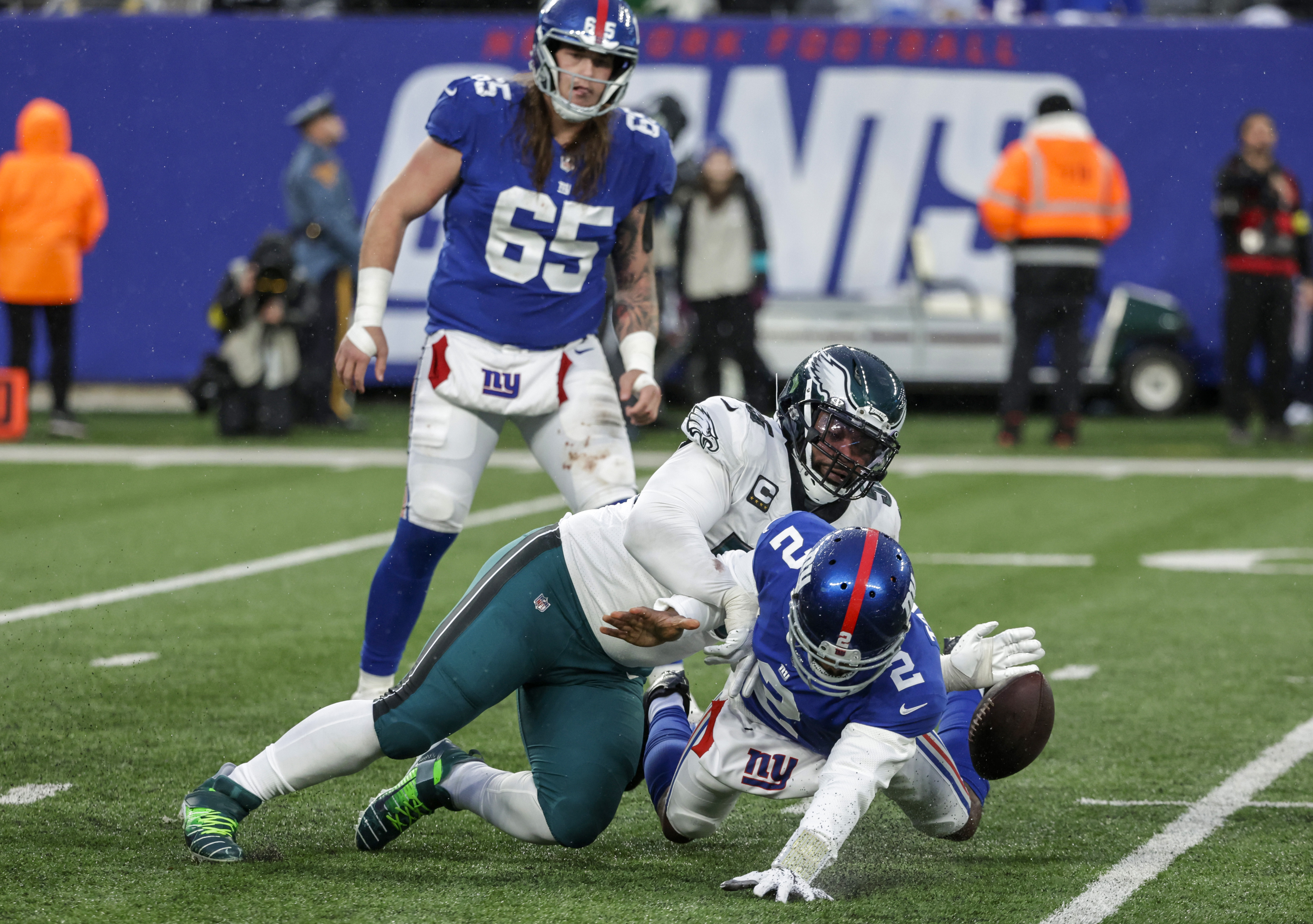 NFL Week 14: New York Giants host Philadelphia Eagles 