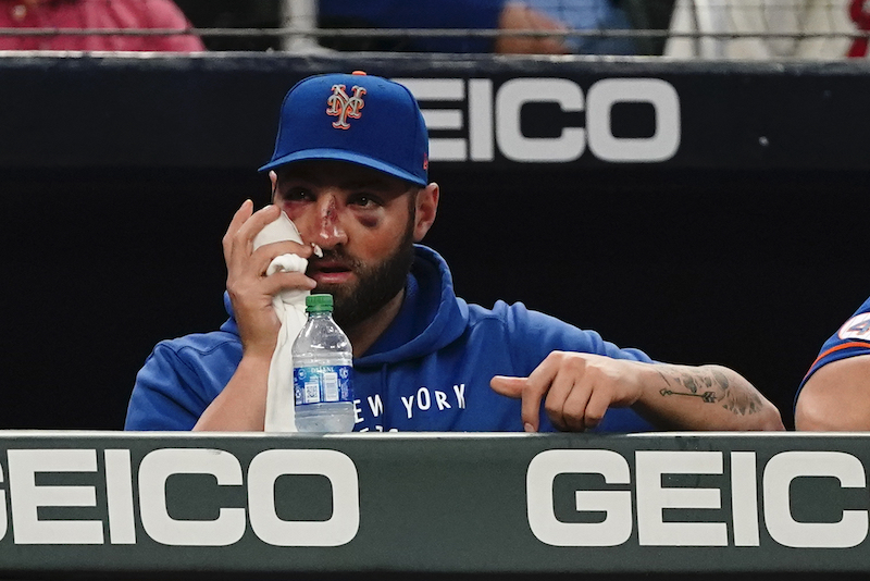 Bruised and battered, Kevin Pillar inspires Mets to 4-3 win over