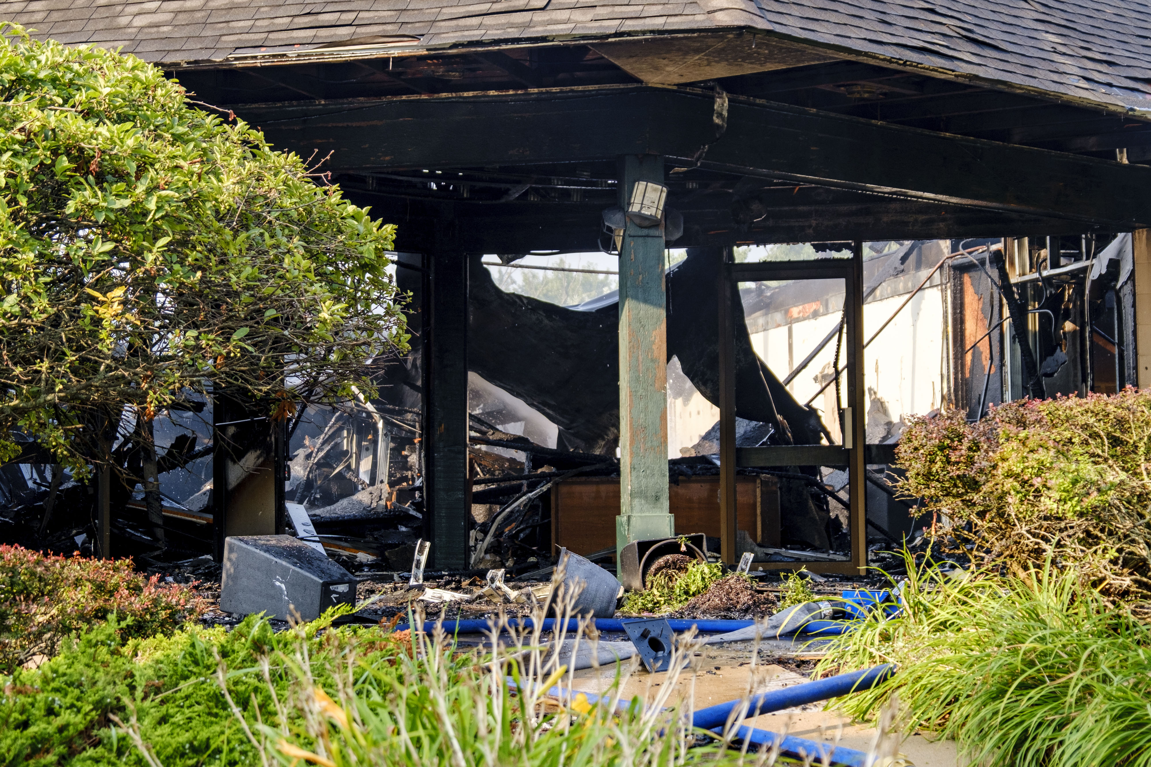 Morning fire destroys clubhouse at Hidden Valley Club Apartments in Ann ...