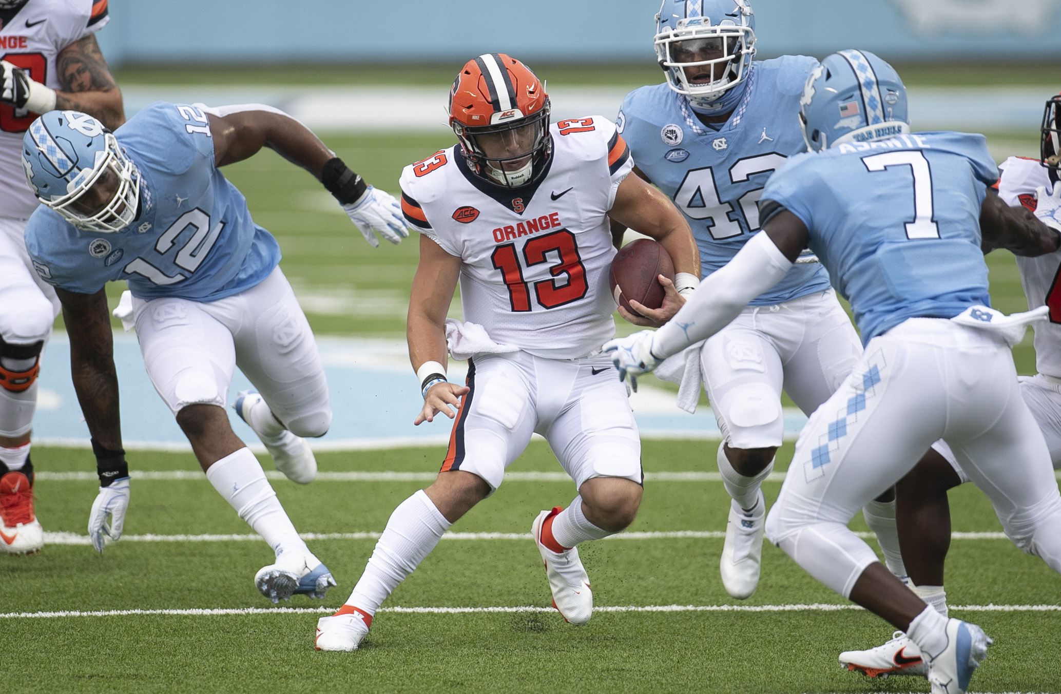 A tale of 2 units for Syracuse football in season opener at UNC (podcast)