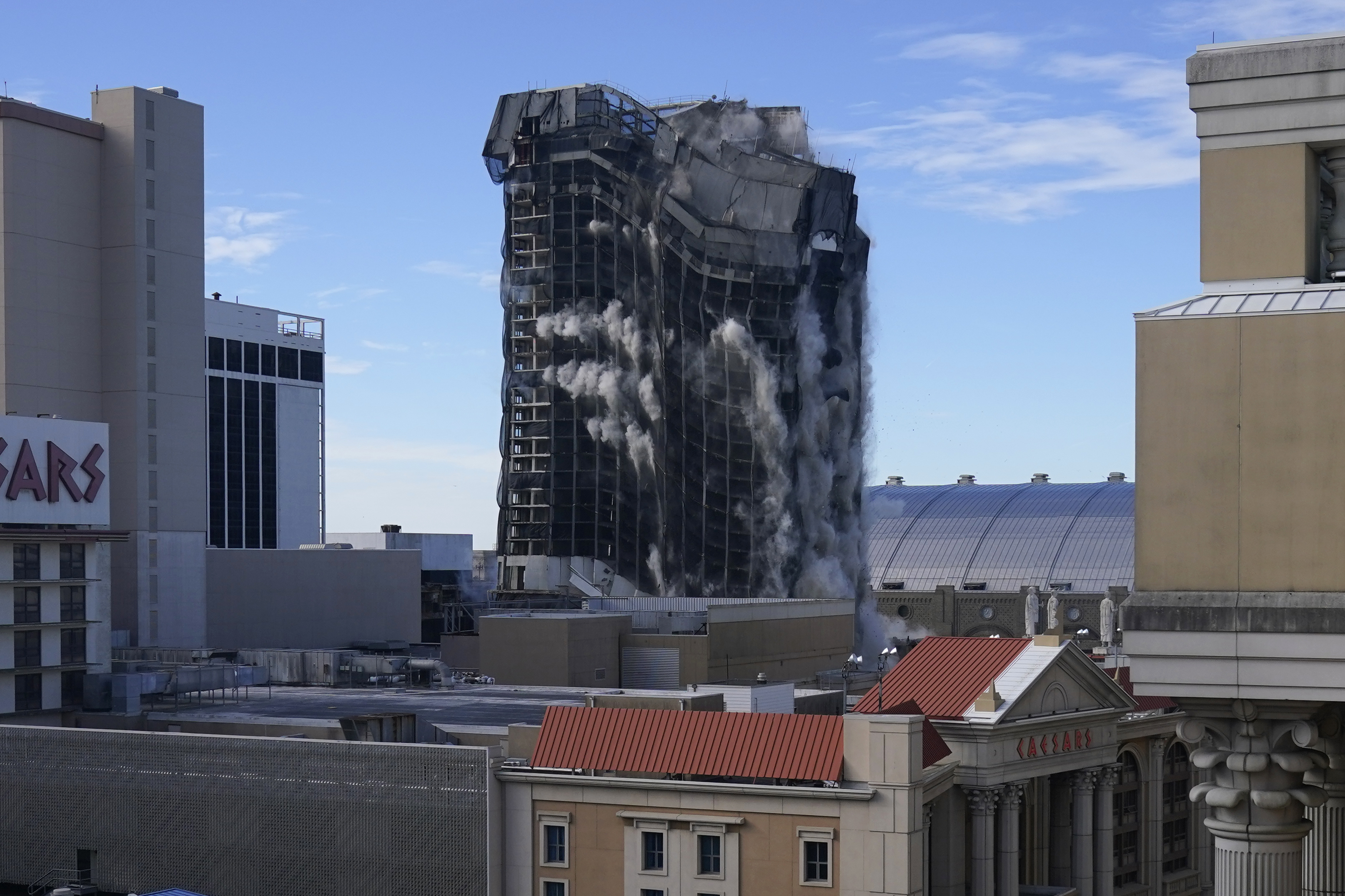 Trump Plaza implosion: Former casino where stars played goes out