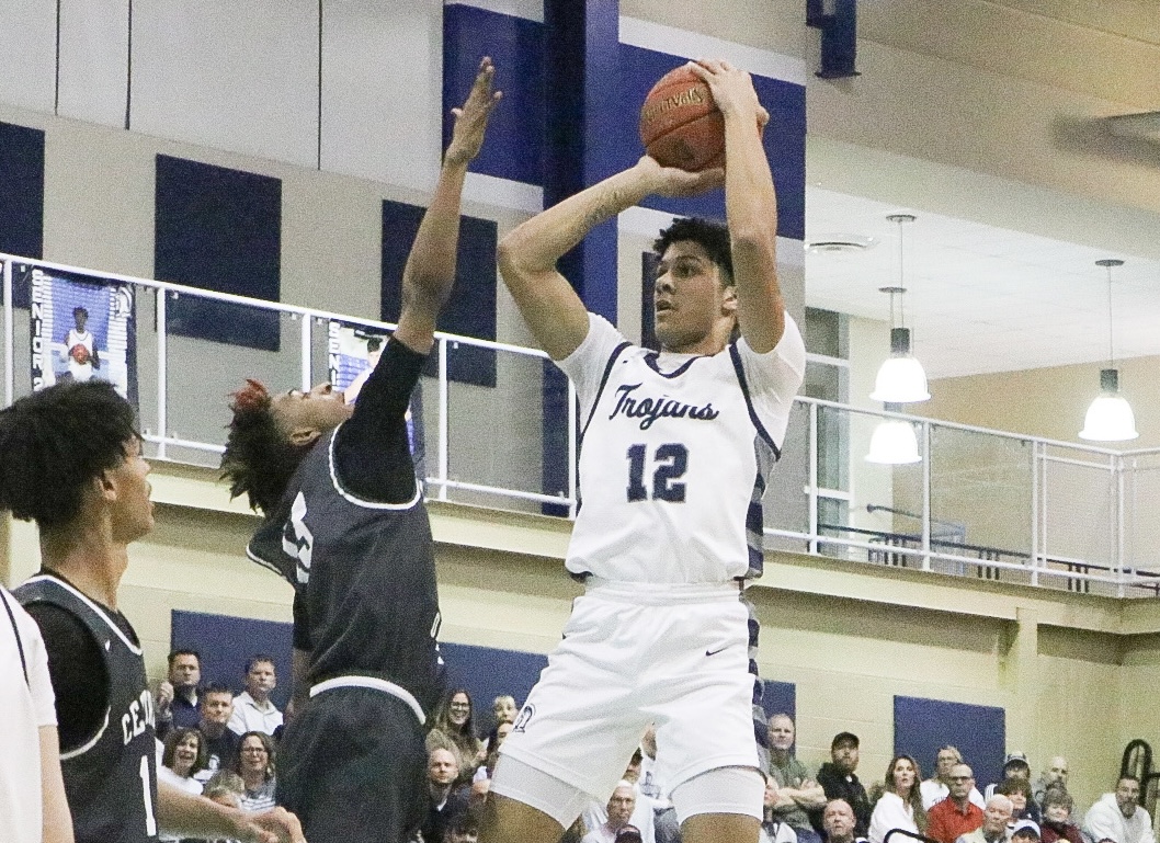 Central Dauphin vs Chambersburg in the District 3 6A boys basketball