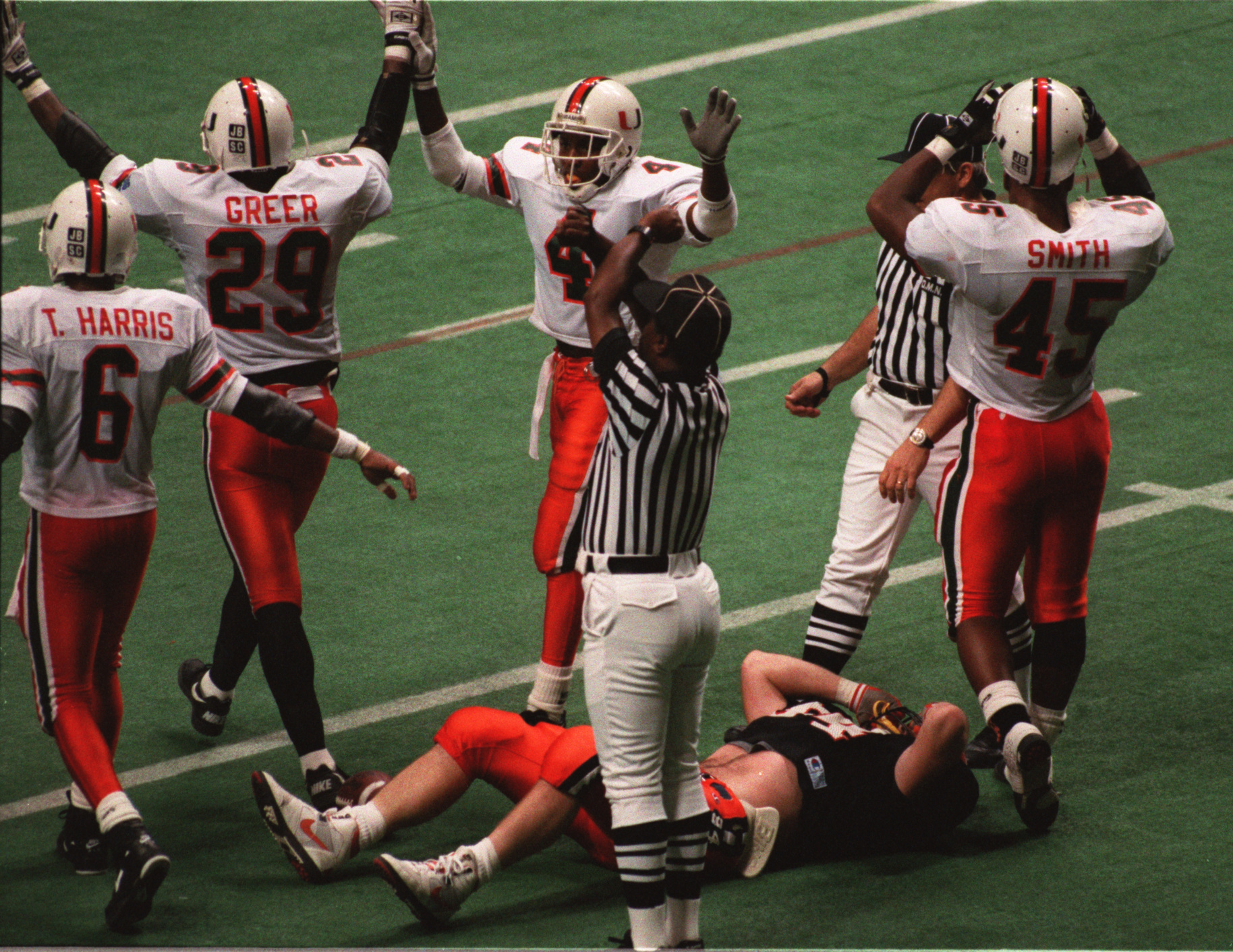 Donovan McNabb honored, jersey retired during SU's win over Wake Forest