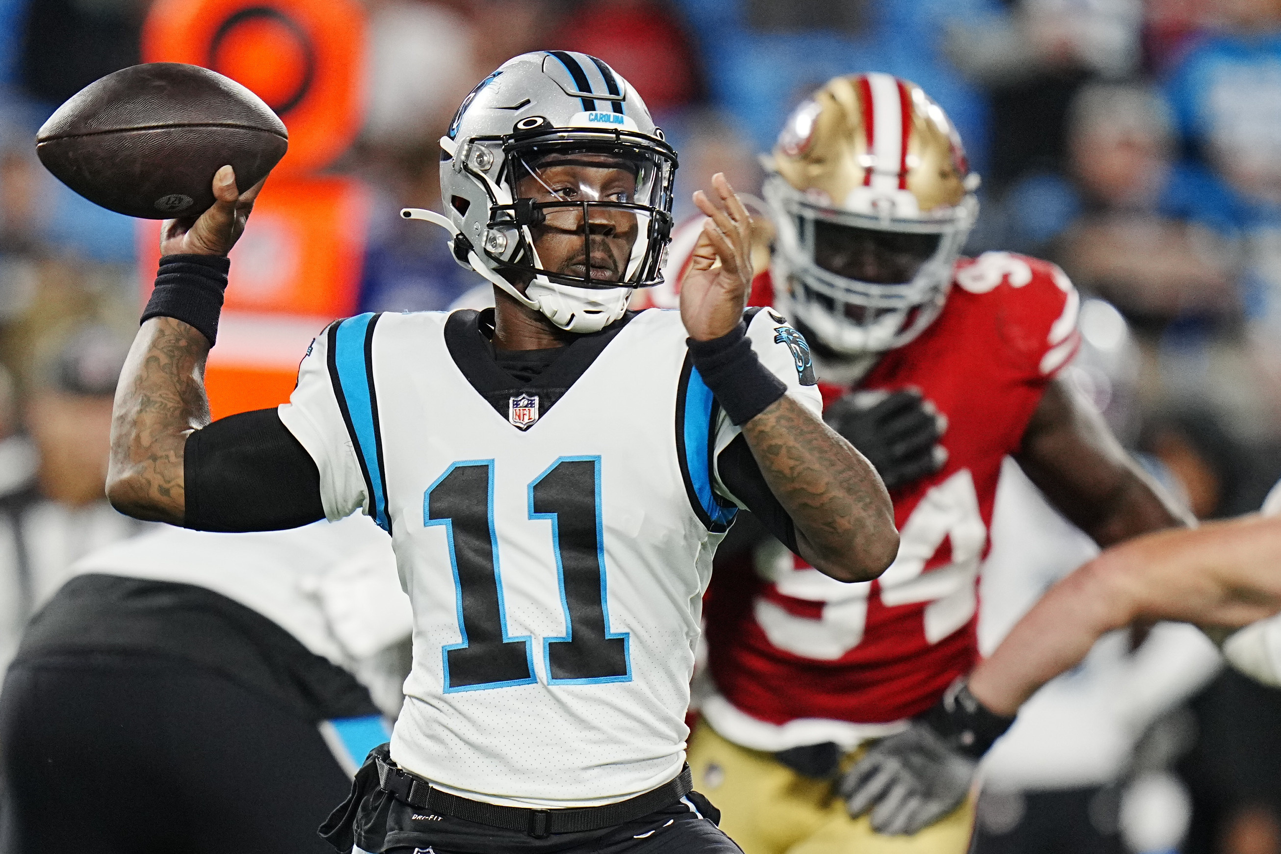 Bears to sign former Panthers QB PJ Walker