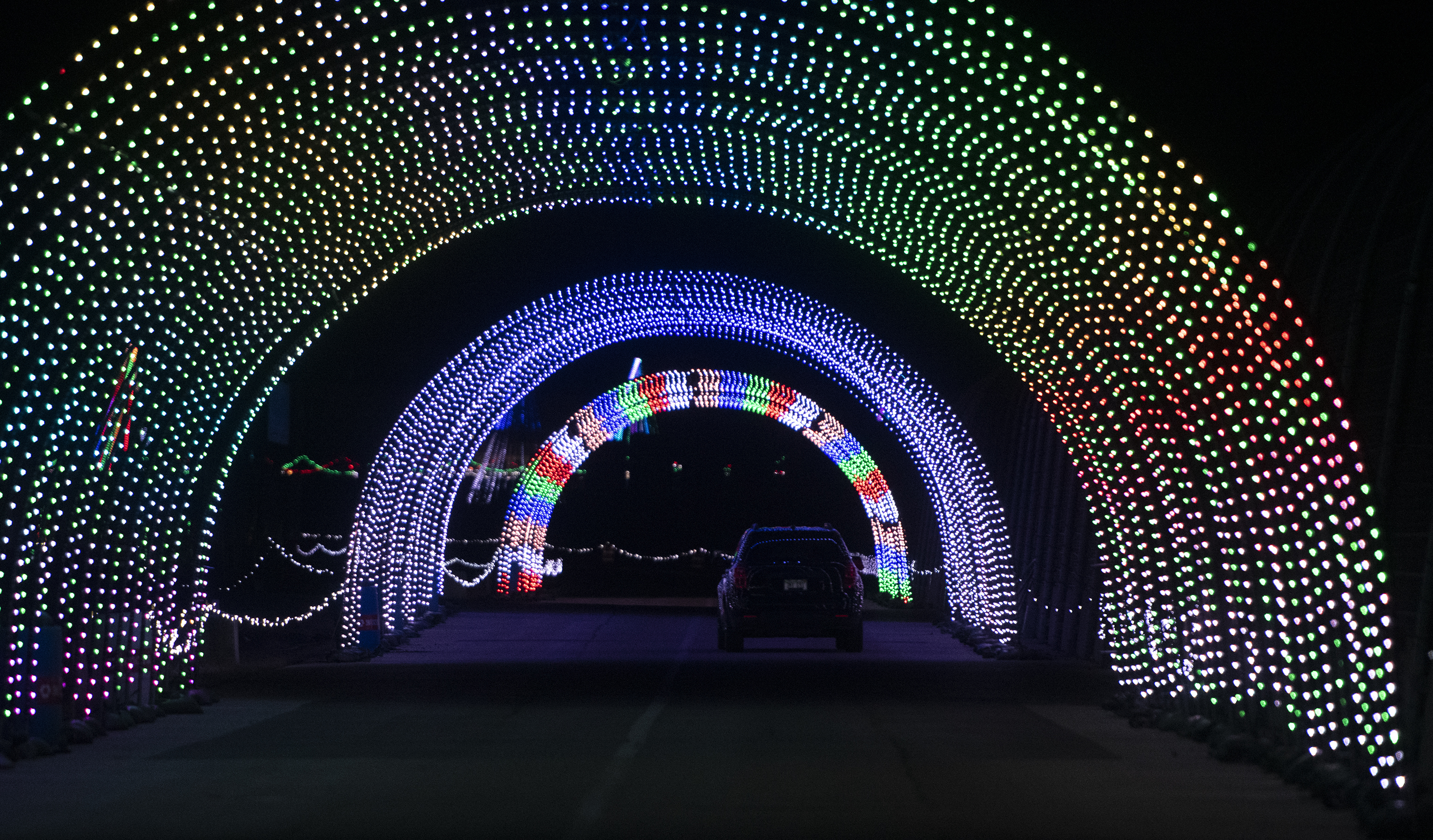 Drive through christmas lights, Christmas 2021 US