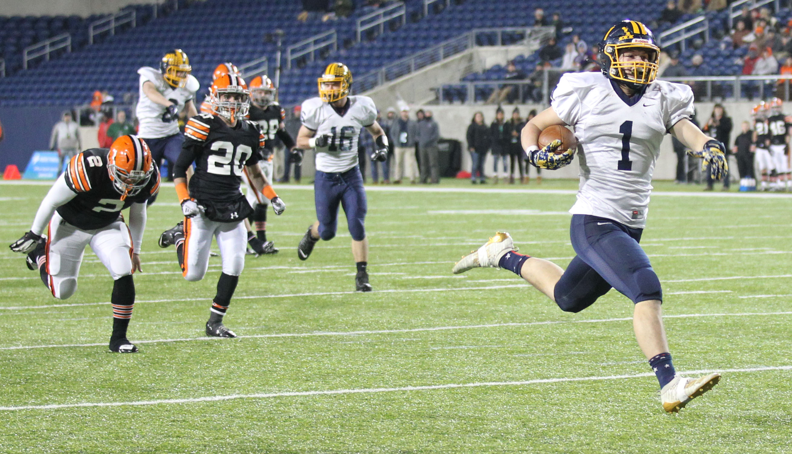 Giant-hunting Kirtland Now The Goliath: OHSAA Division V Football ...