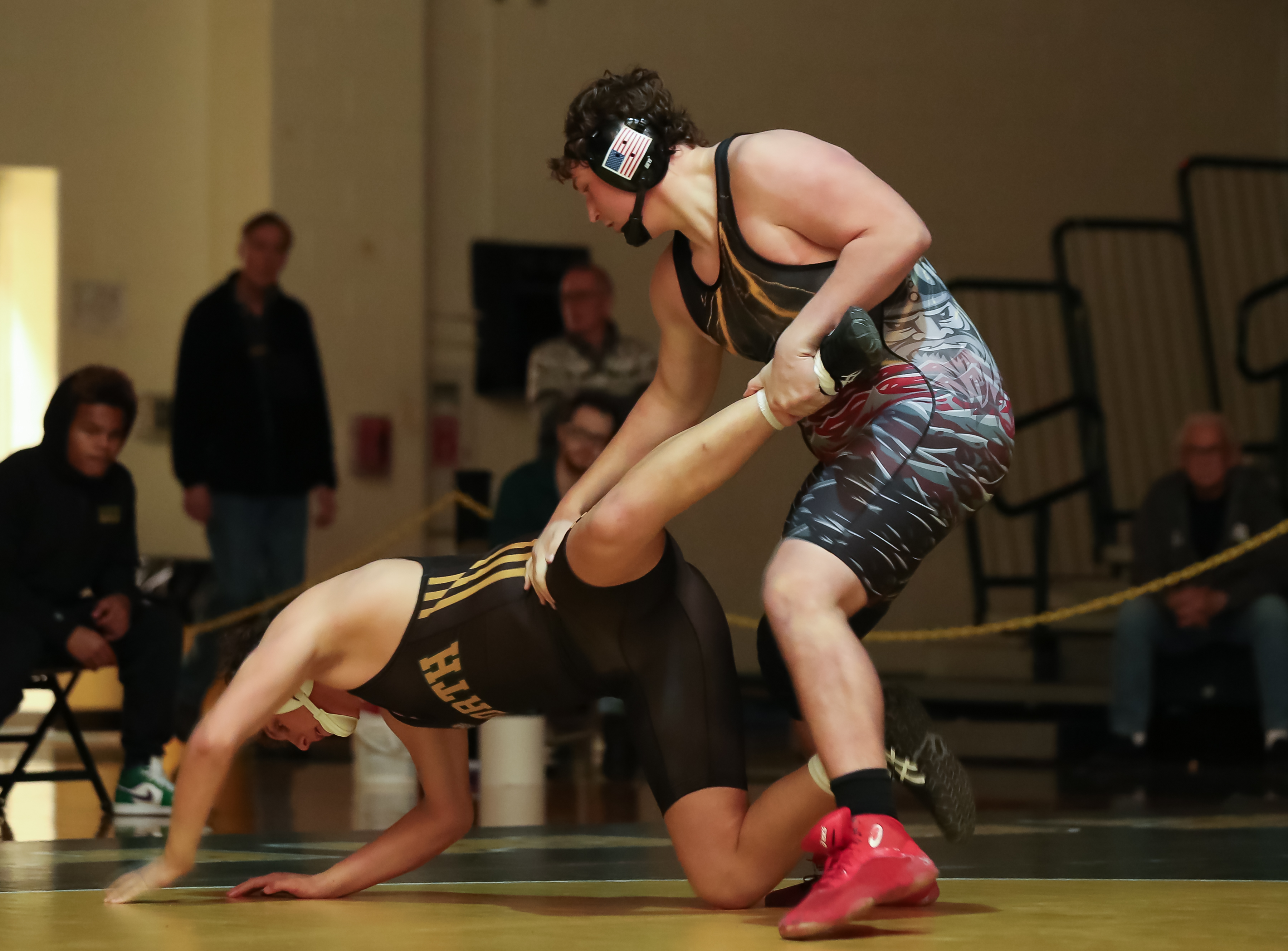 Becahi's Scanlan, Nazareth's Zuercher wrestle like beasts at The Beast 