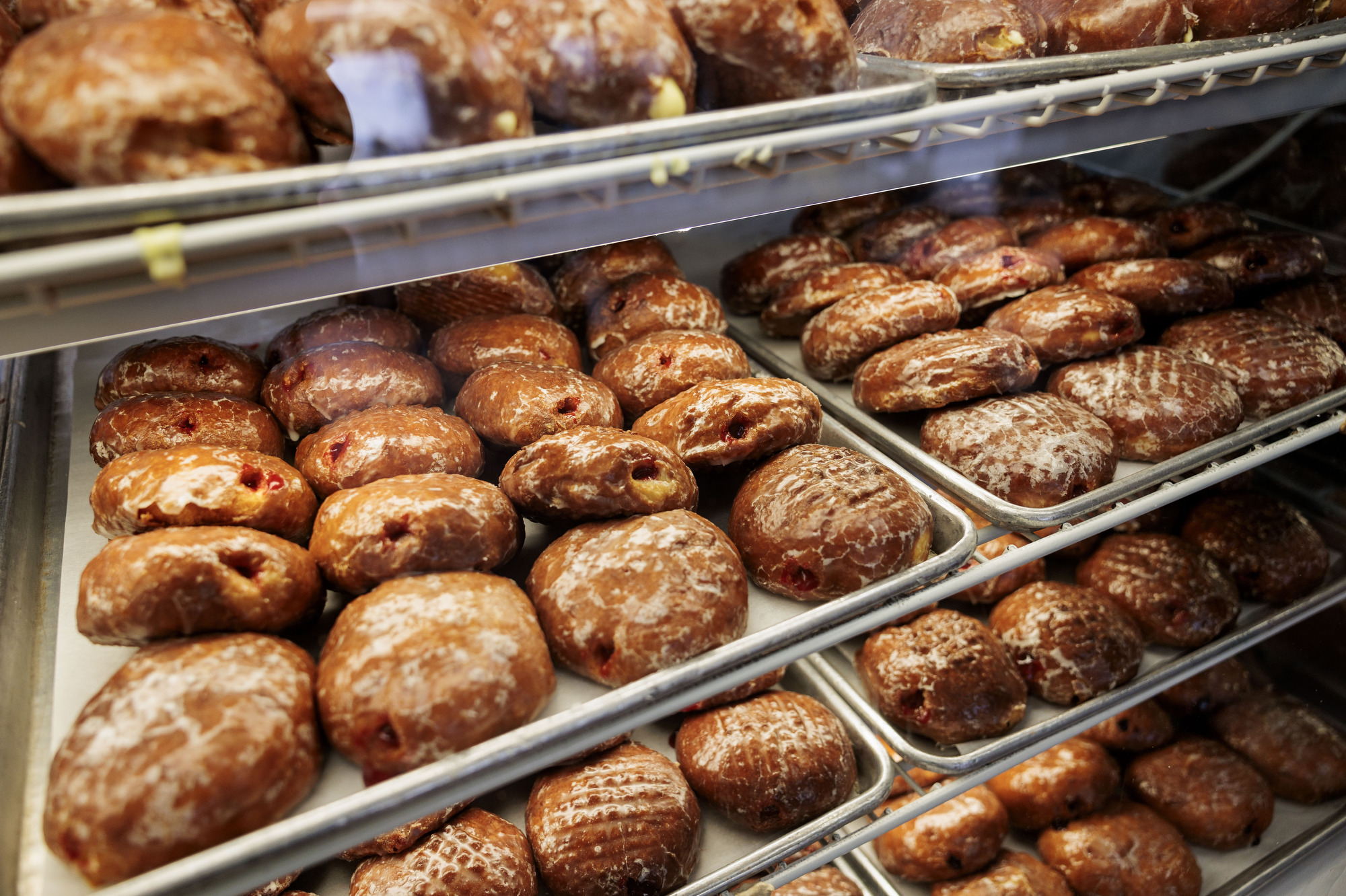 Paczki Day preparations at Dom Bakery in Ypsilanti - mlive.com
