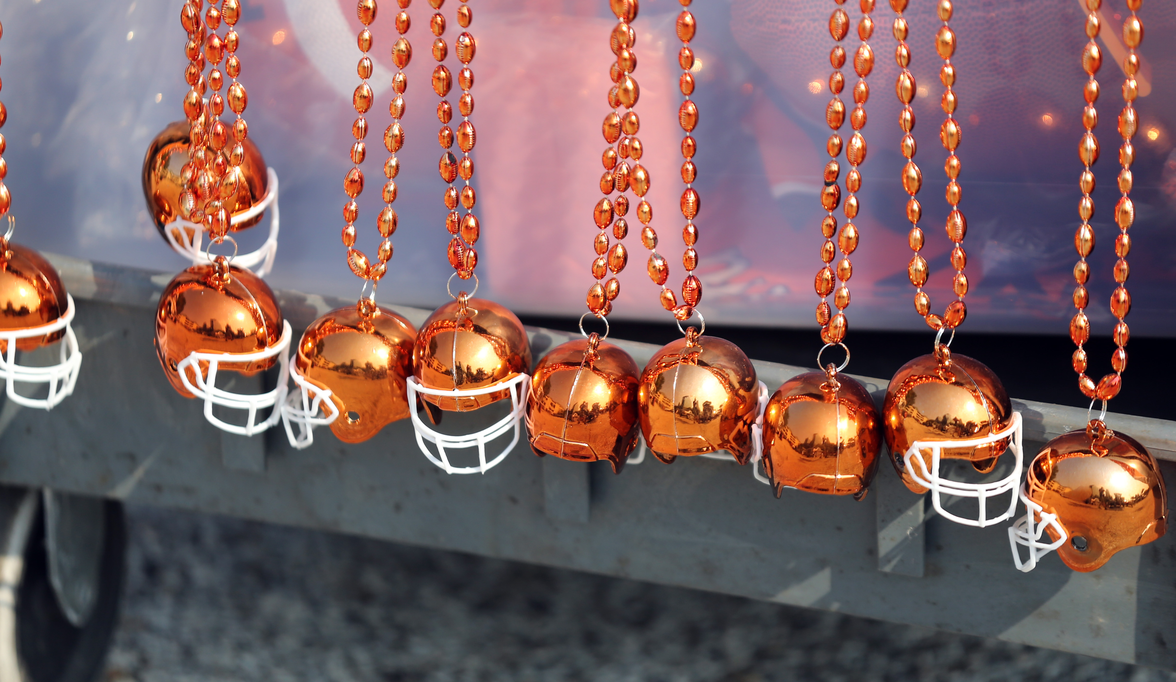 Browns fans party in Muni Lot before Seahawks game (tailgate photos) 