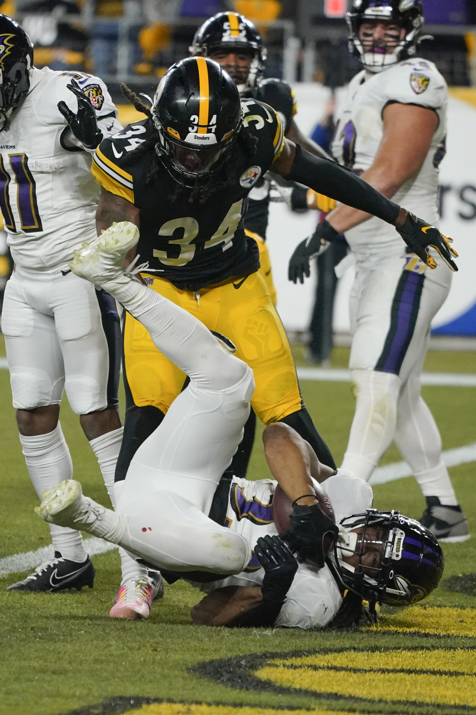 Steelers turn away Ravens 20-19 after failed 2-point attempt