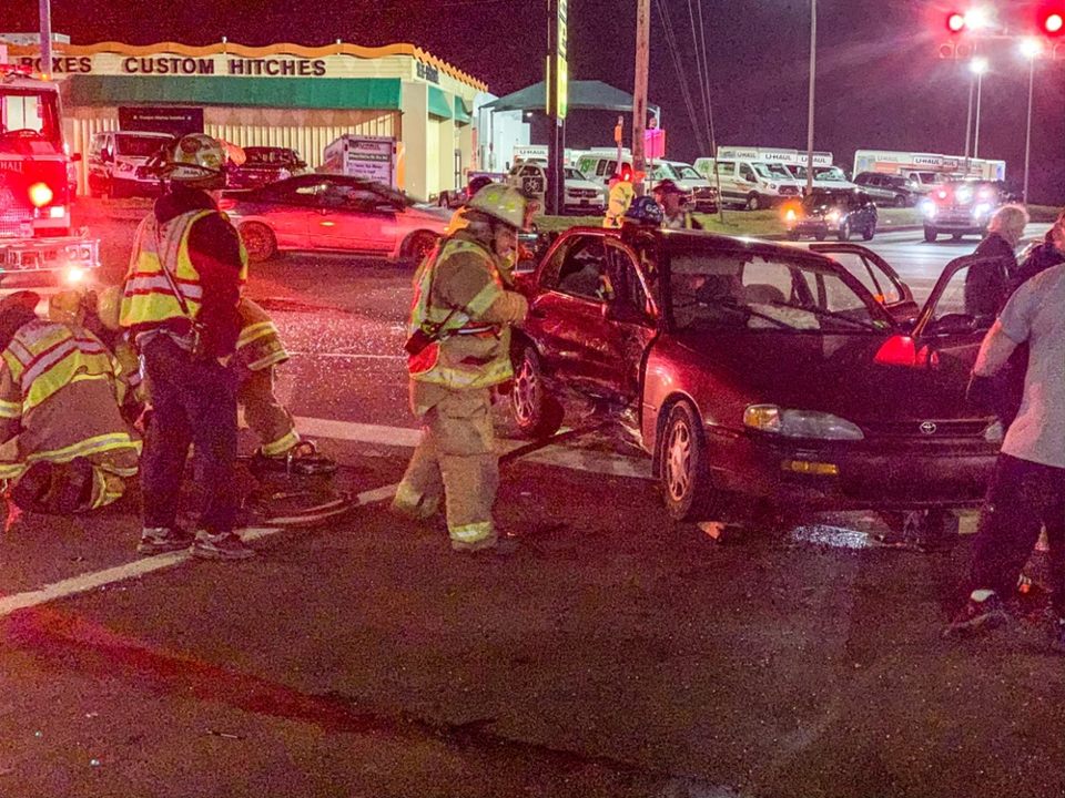 Crash at MacArthur Road and Mechanicsville Road