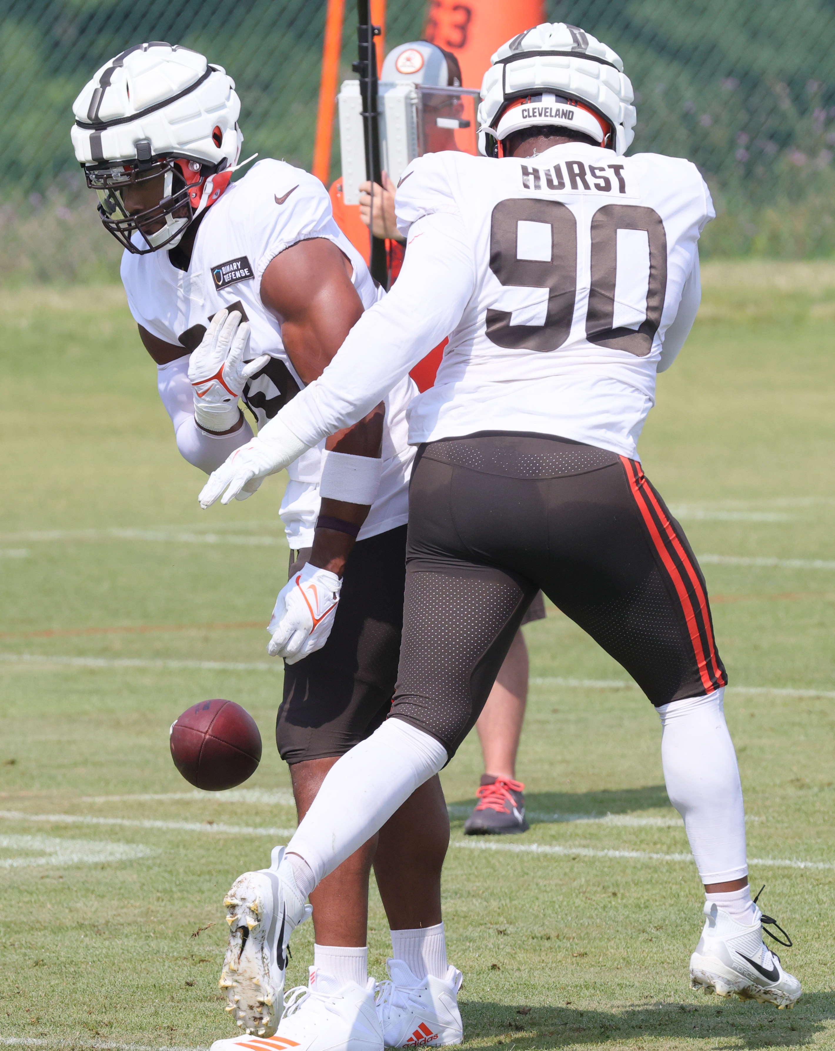 Cleveland Browns wide receiver David Bell takes part in drills at the NFL  football team's practice facility Tuesday, June 6, 2023, in Berea, Ohio.  (AP Photo/Ron Schwane Stock Photo - Alamy