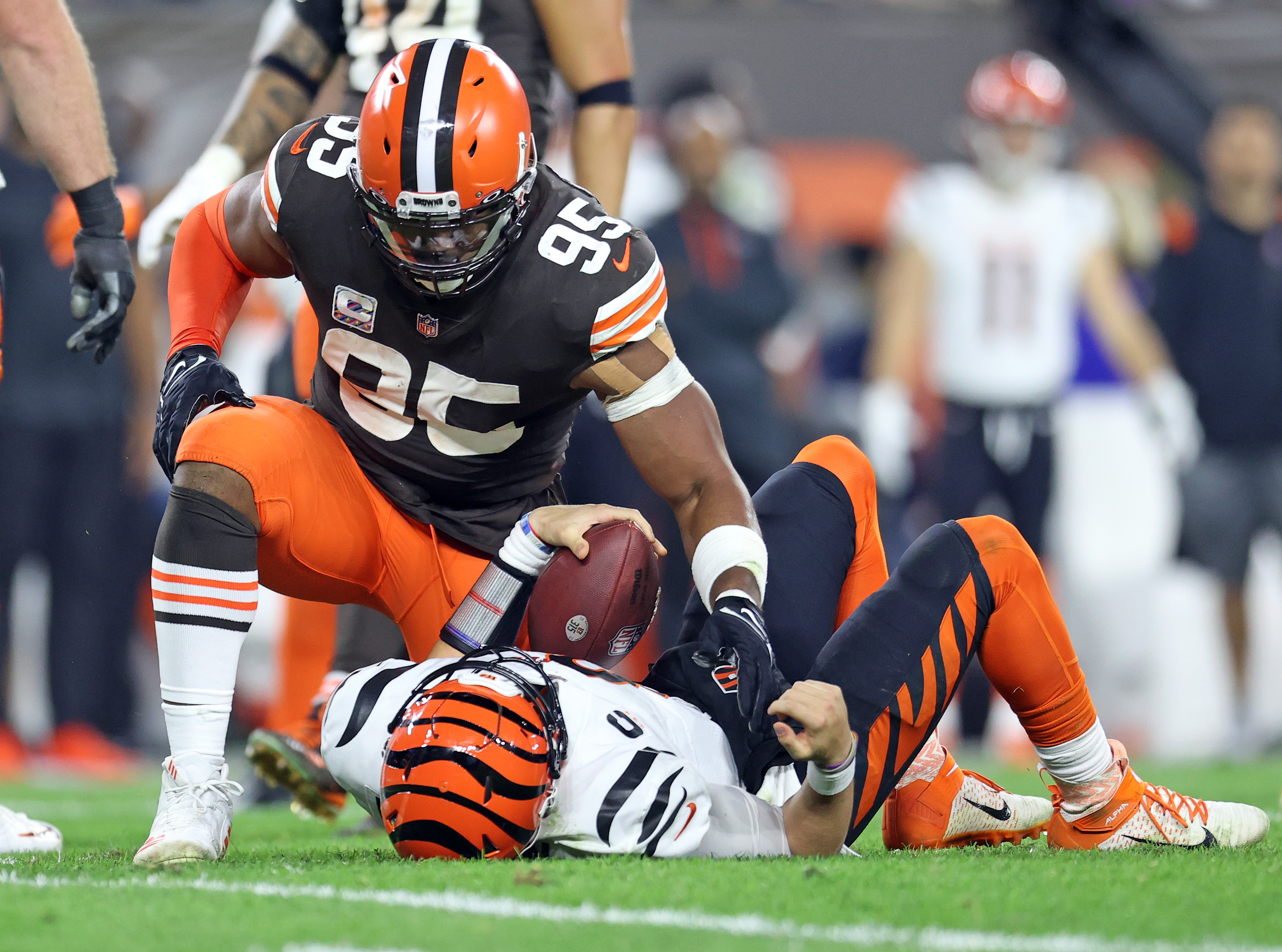 Matchup of the Game: Bengals Jonah Williams versus Browns Myles