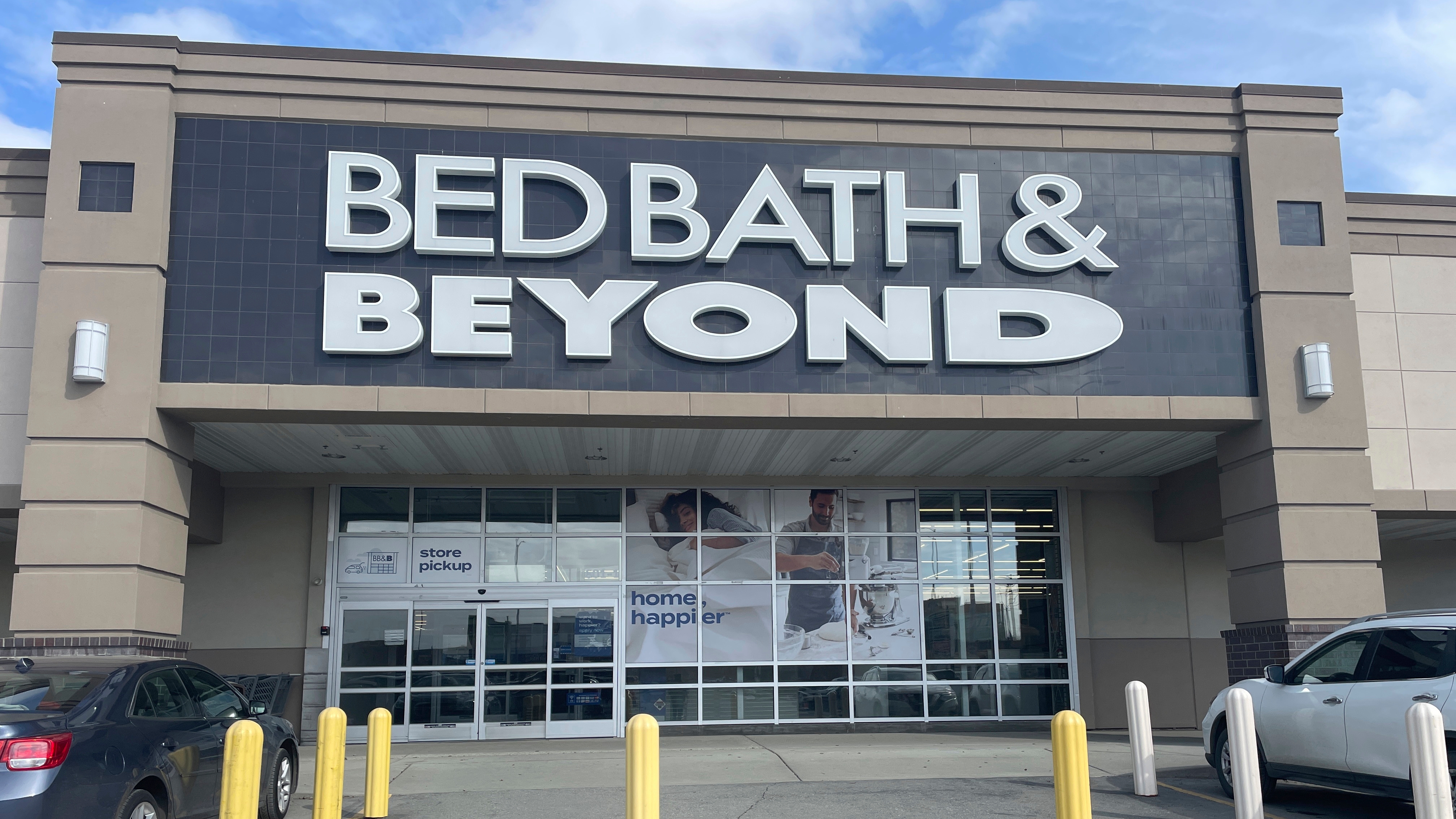 Is Bed Bath & Beyond closing stores? See the list of locations in