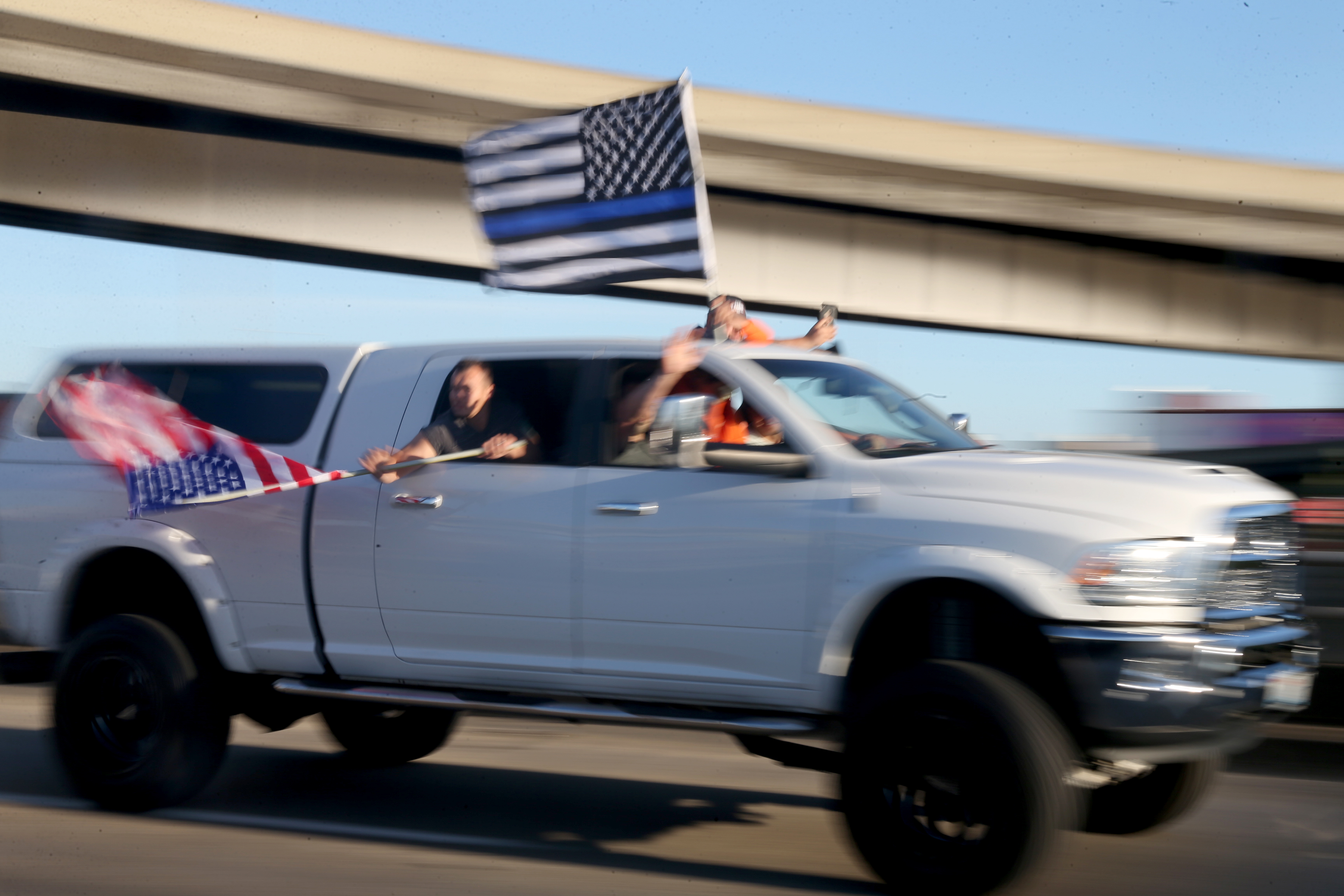 Trump event draws hundreds to Portland Area - oregonlive.com