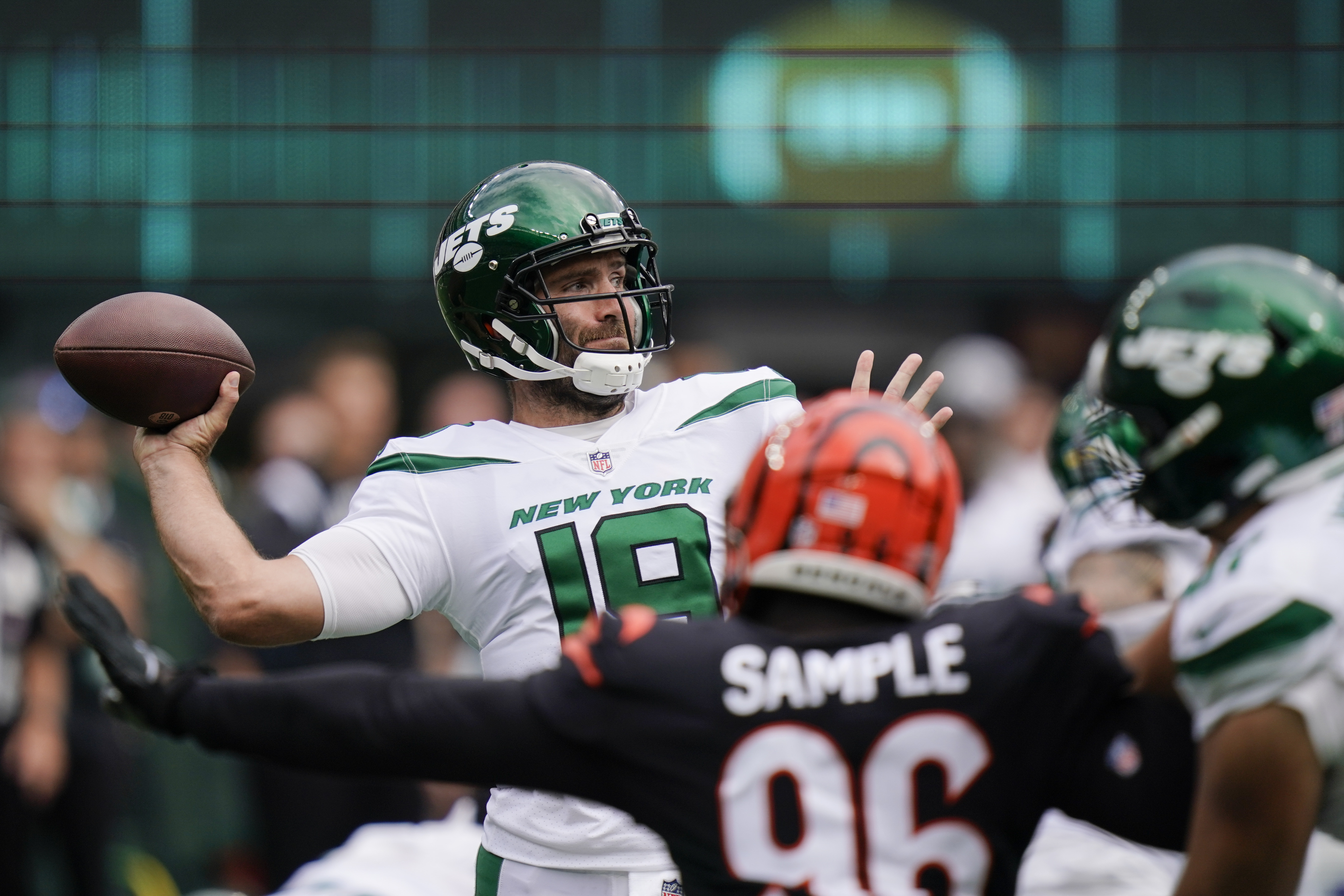 Cincinnati Bengals linebacker Akeem Davis-Gaither (59) in coverage during  an NFL football game against the New York Jets, Sunday, Sept. 25, 2022, in  East Rutherford, N.J. The Cincinnati Bengals won 27-12. (AP