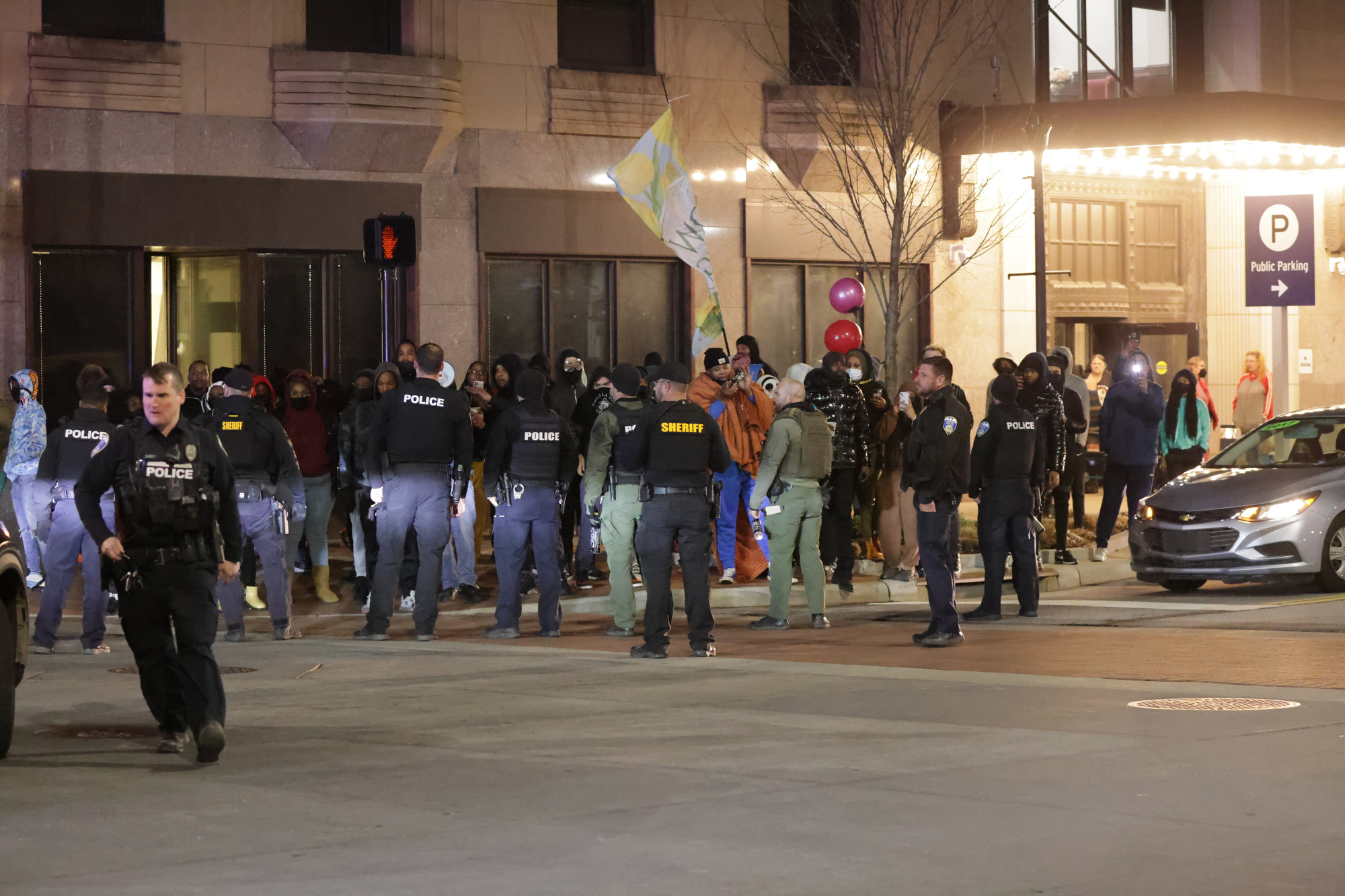 Jayland Walker grand jury decision press conference and protest ...
