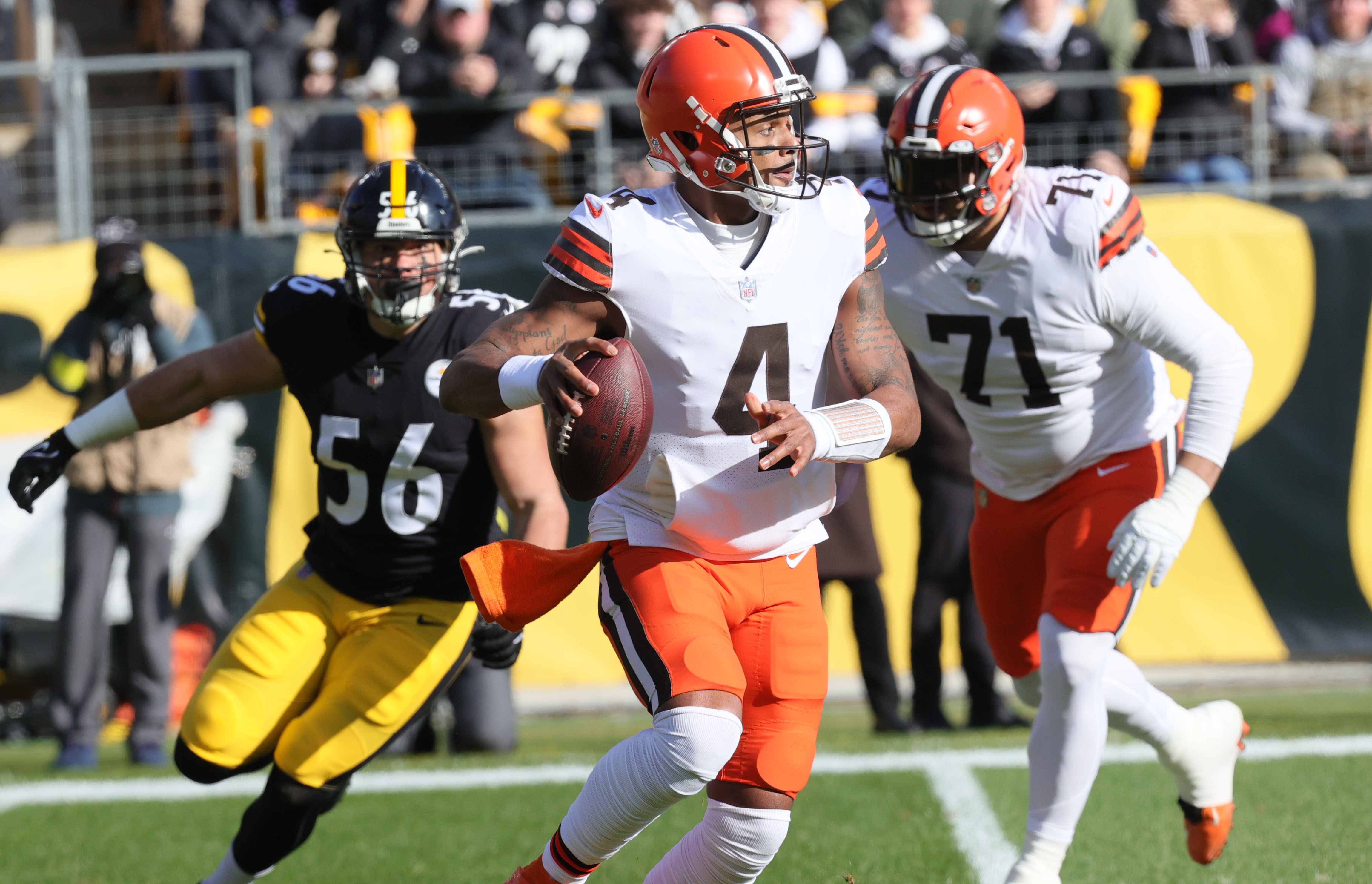 Browns offensive line lets Deshaun Watson down in loss to Steelers 