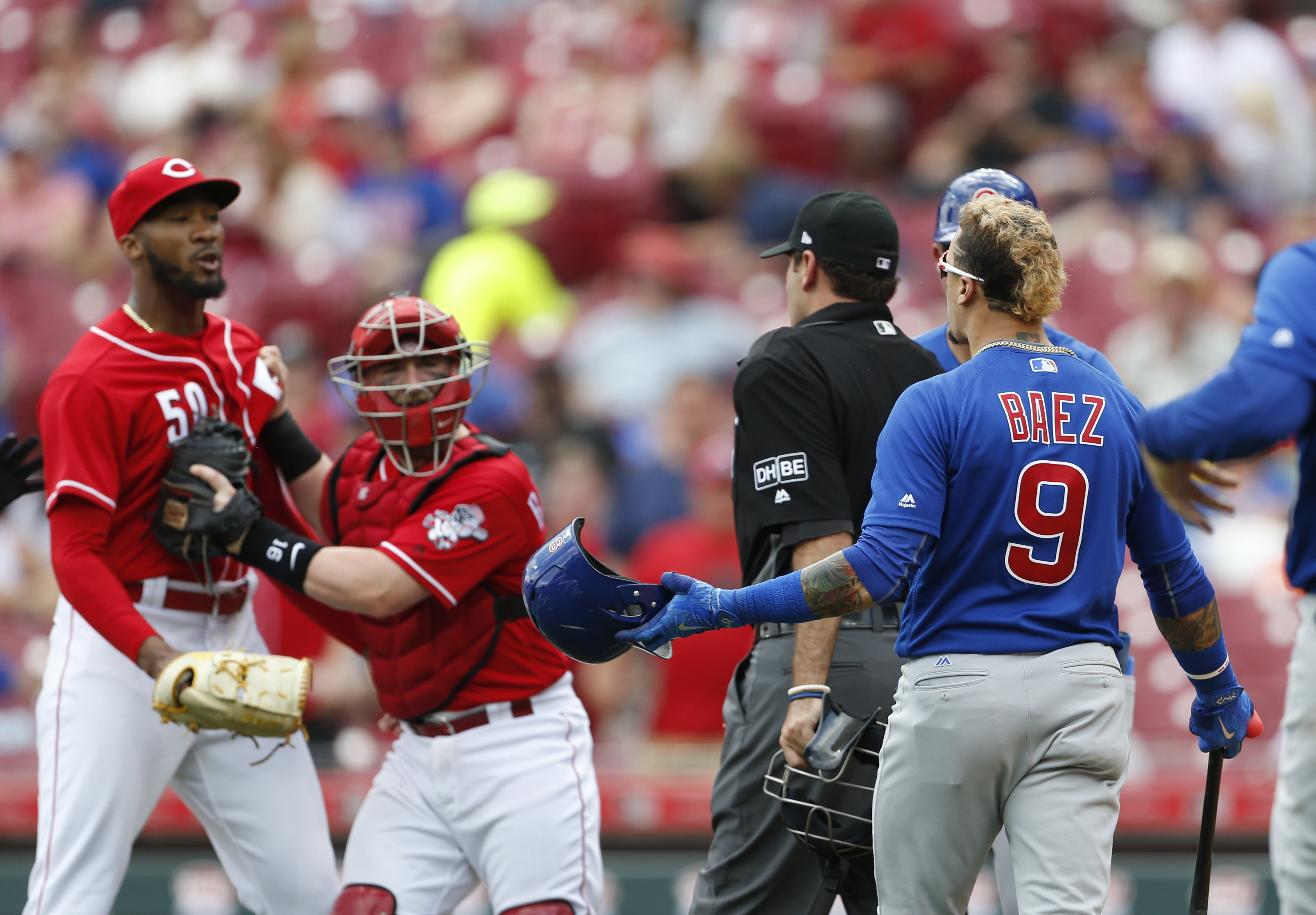 WATCH: Javier Baez walks it off against Amir Garrett, showboats like crazy