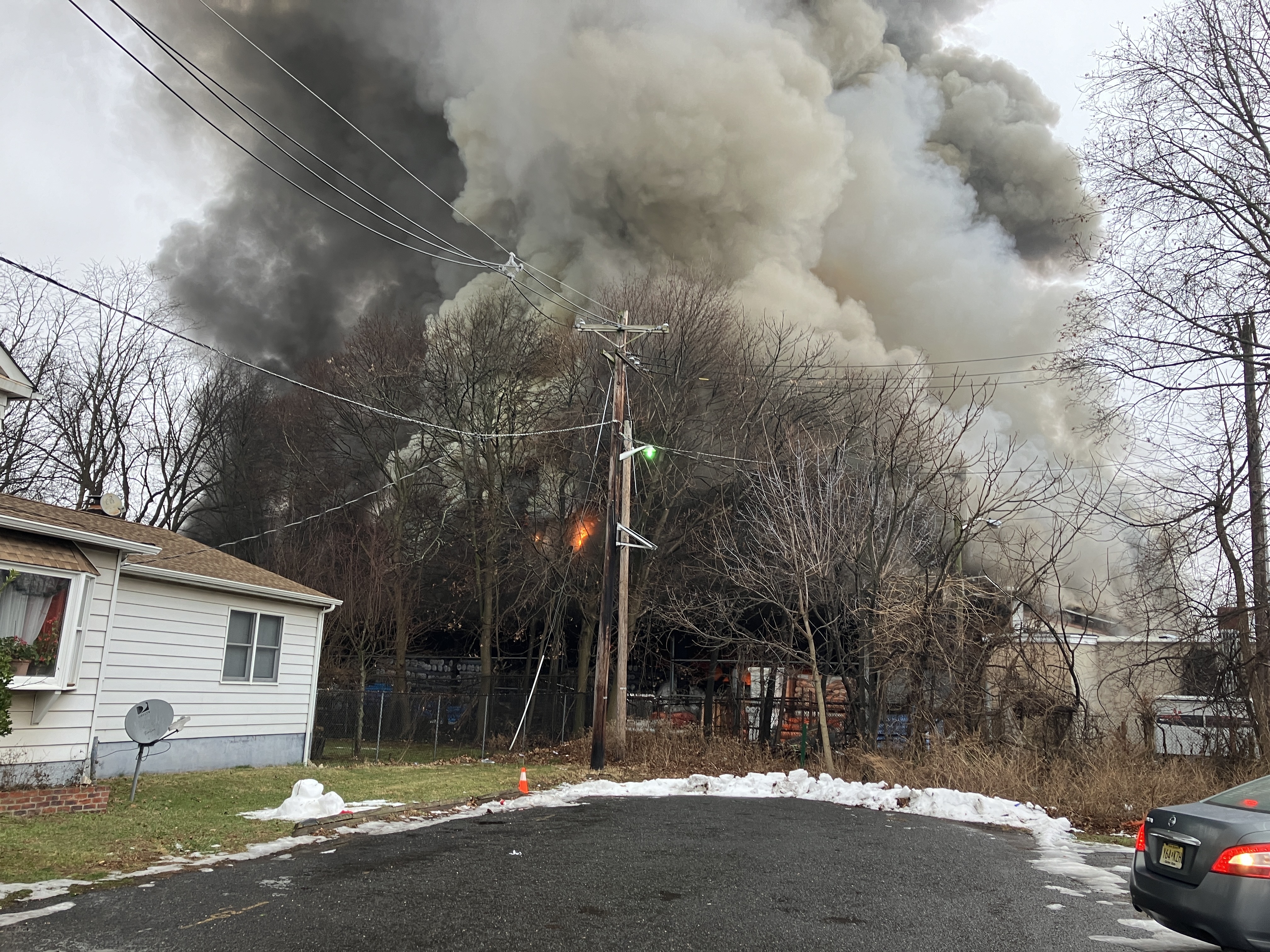 Fire rages through mattress warehouse in North Brunswick - nj.com