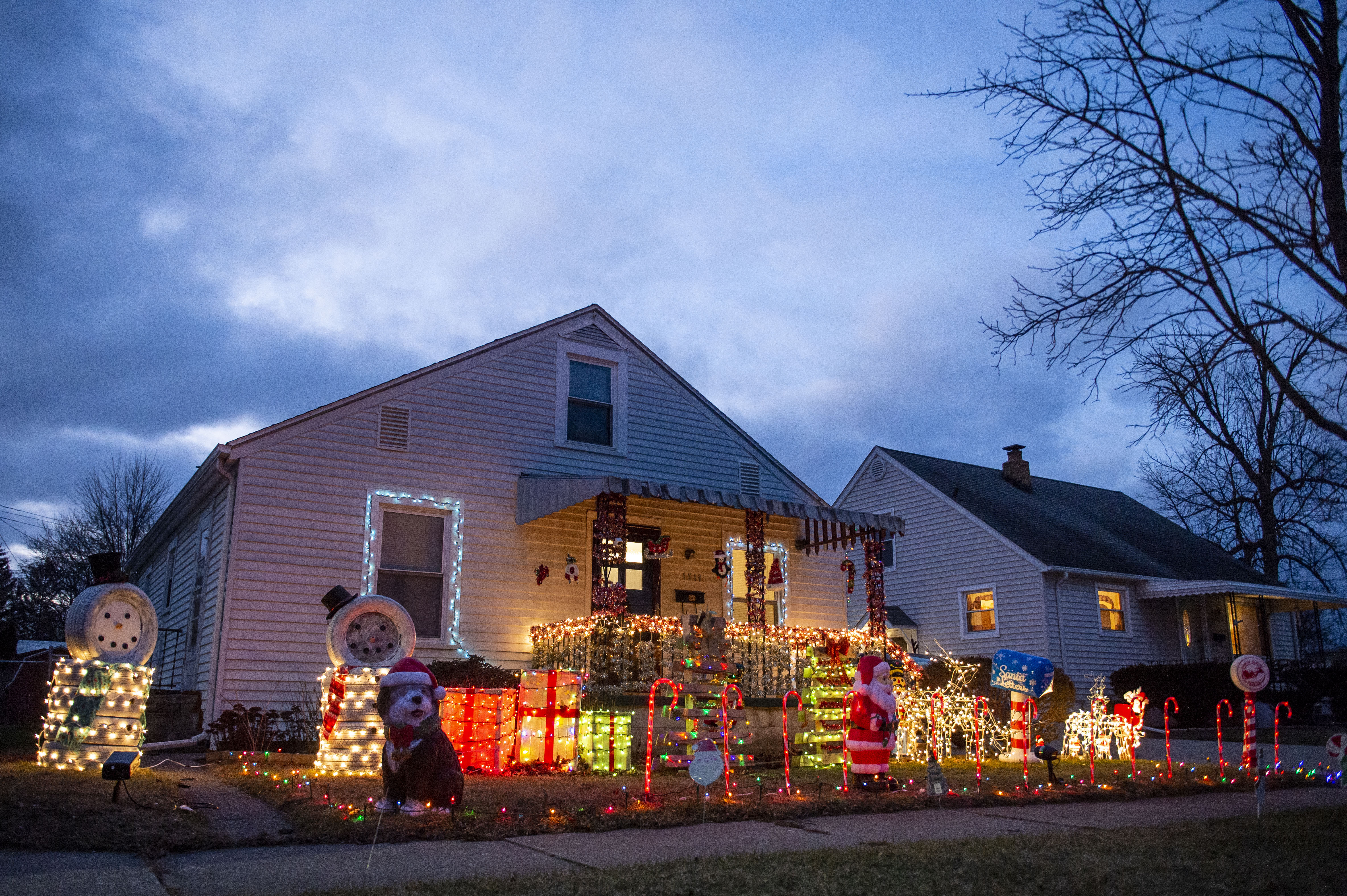 Dewitt Mi Christmas Light Contest 2022 See The Winners Of Bay City's 2021 Holiday Lighting Contest - Mlive.com