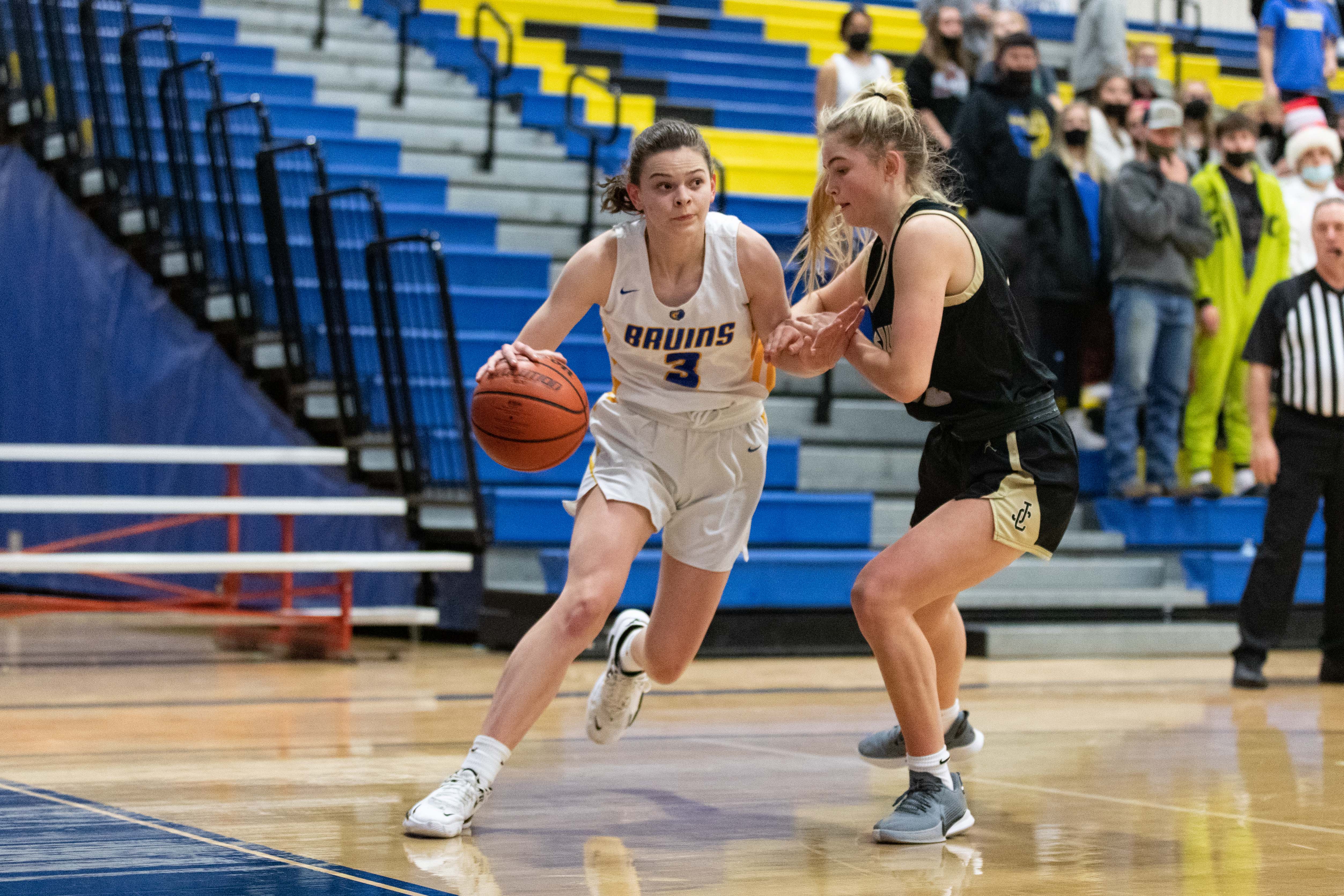 OSAA 6A girls basketball: Jesuit vs Barlow 