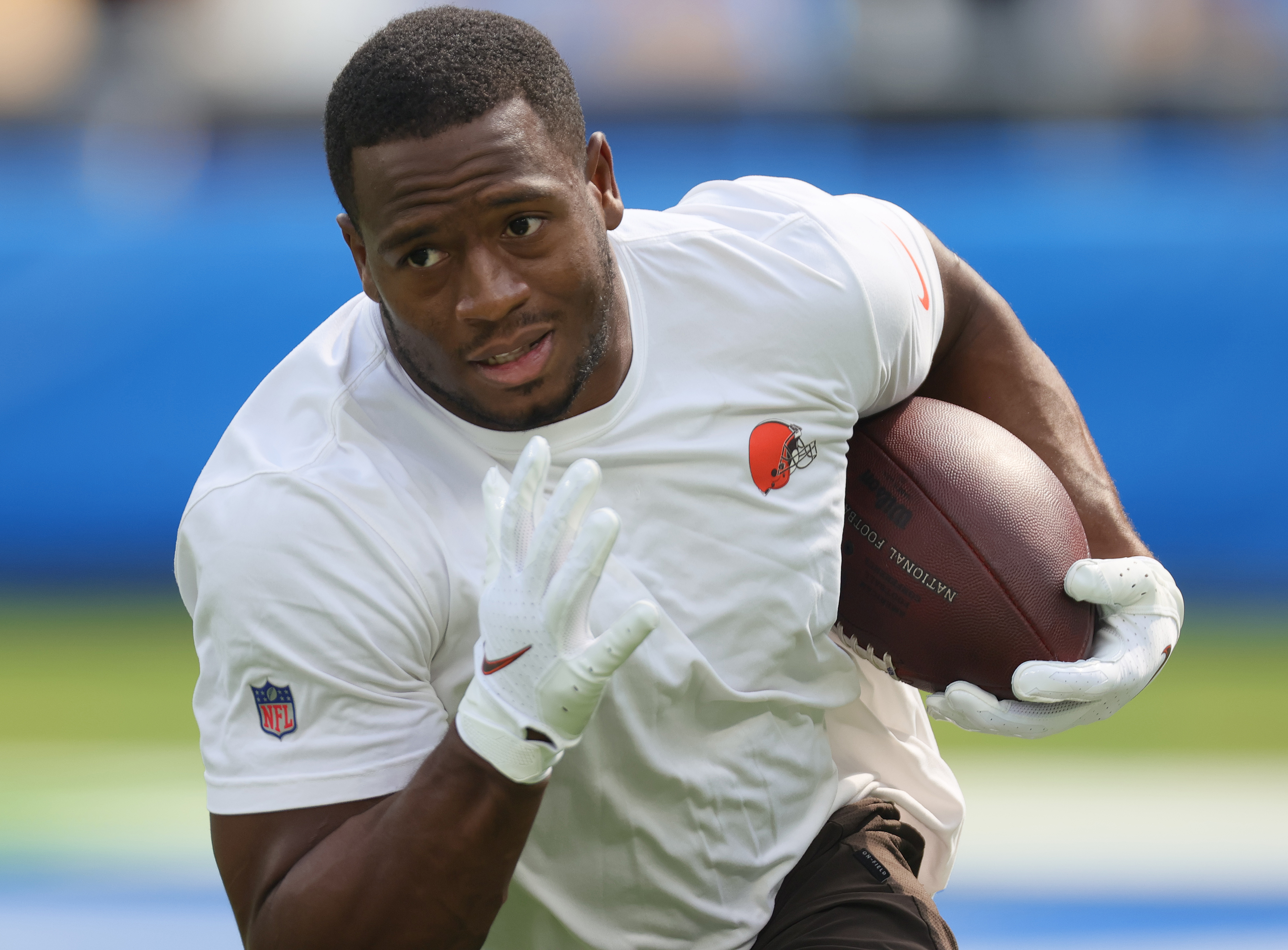 Watch Nick Chubb score his second touchdown vs. the Chargers on a 2-yard  run 