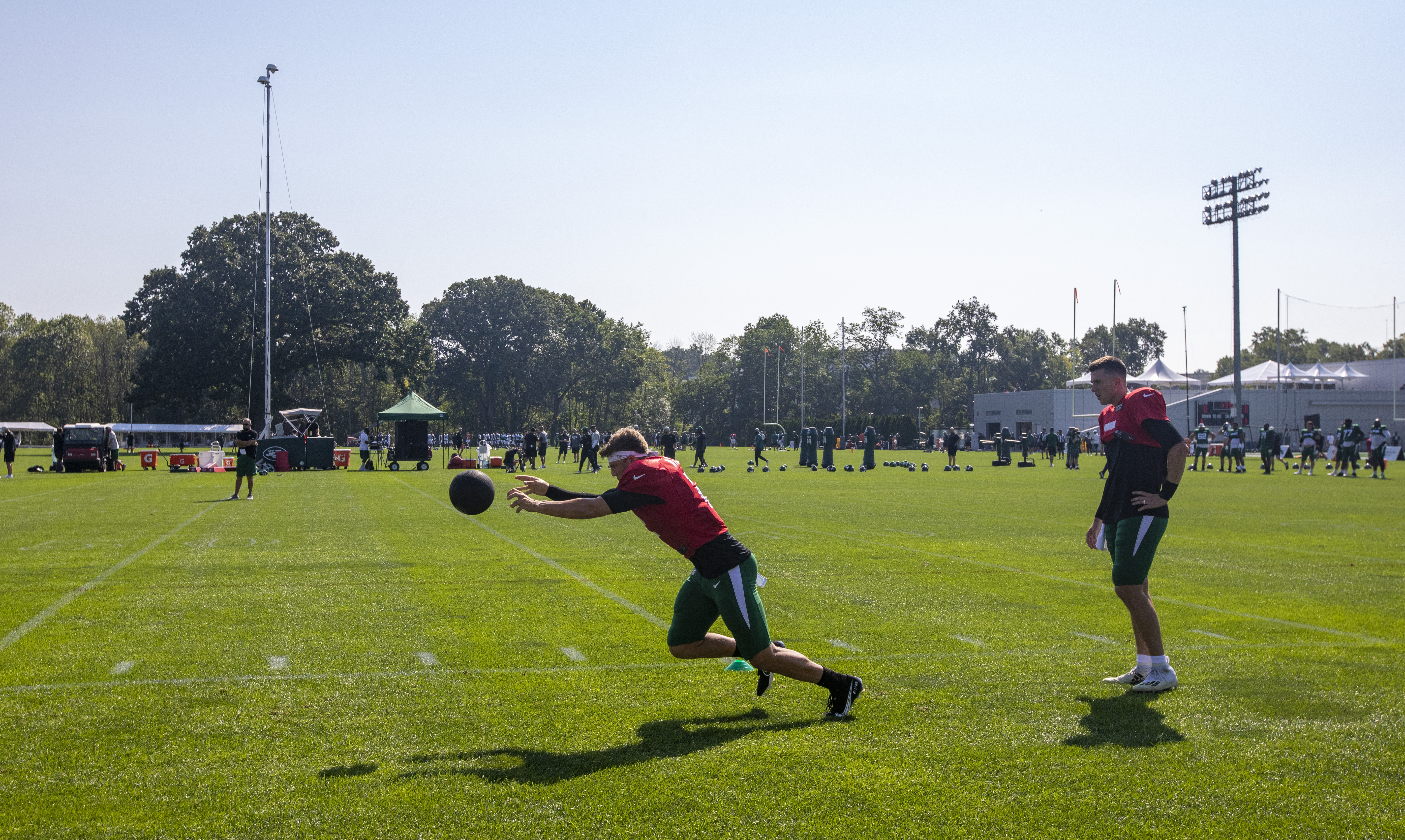 Eagles-Jets joint practice observations: Javon Hargrave's sizzling summer  continues; longtime underdog waived