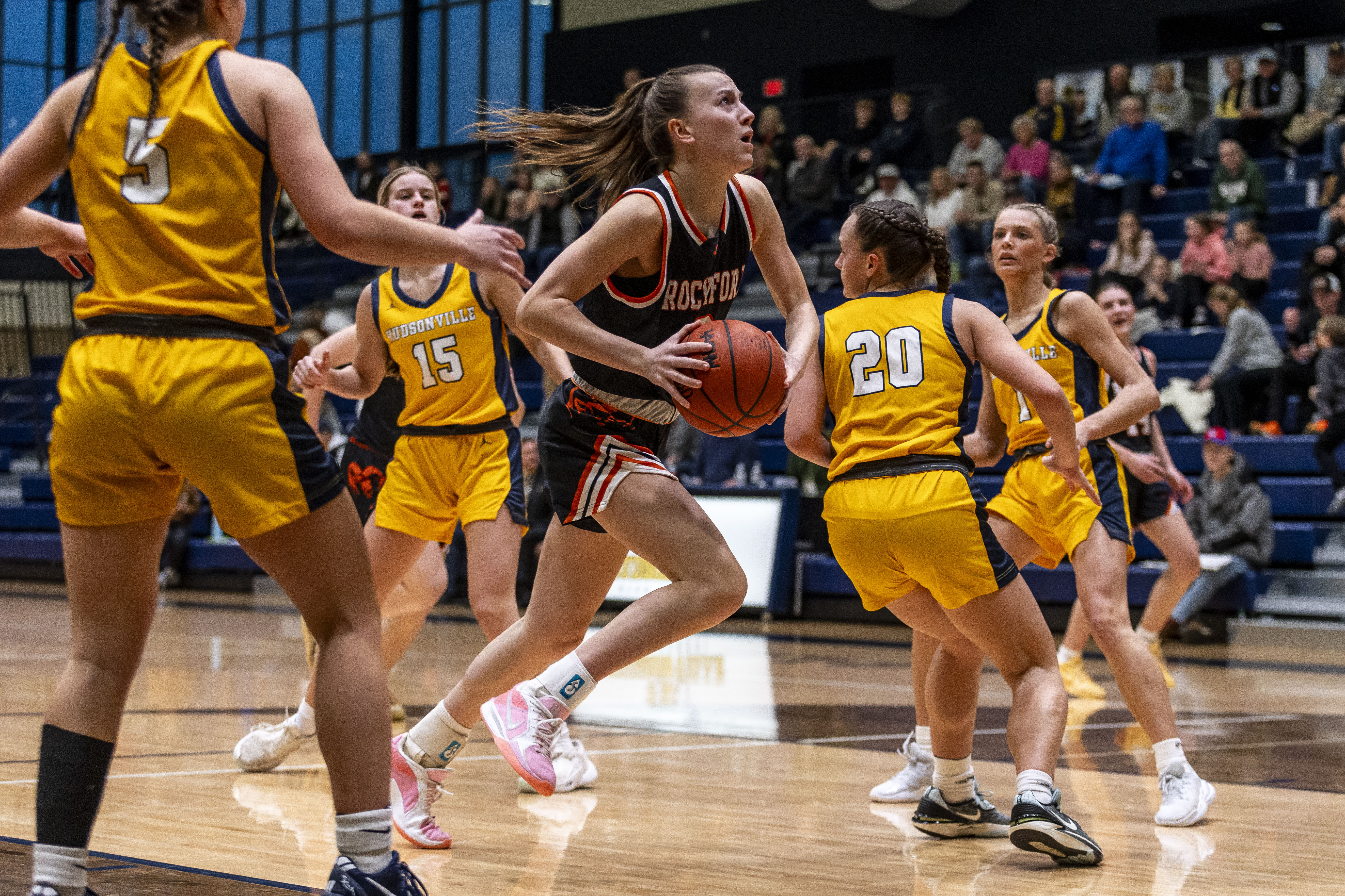 Title-clinching buzzer-beater headlines Grand Rapids-area prep ...