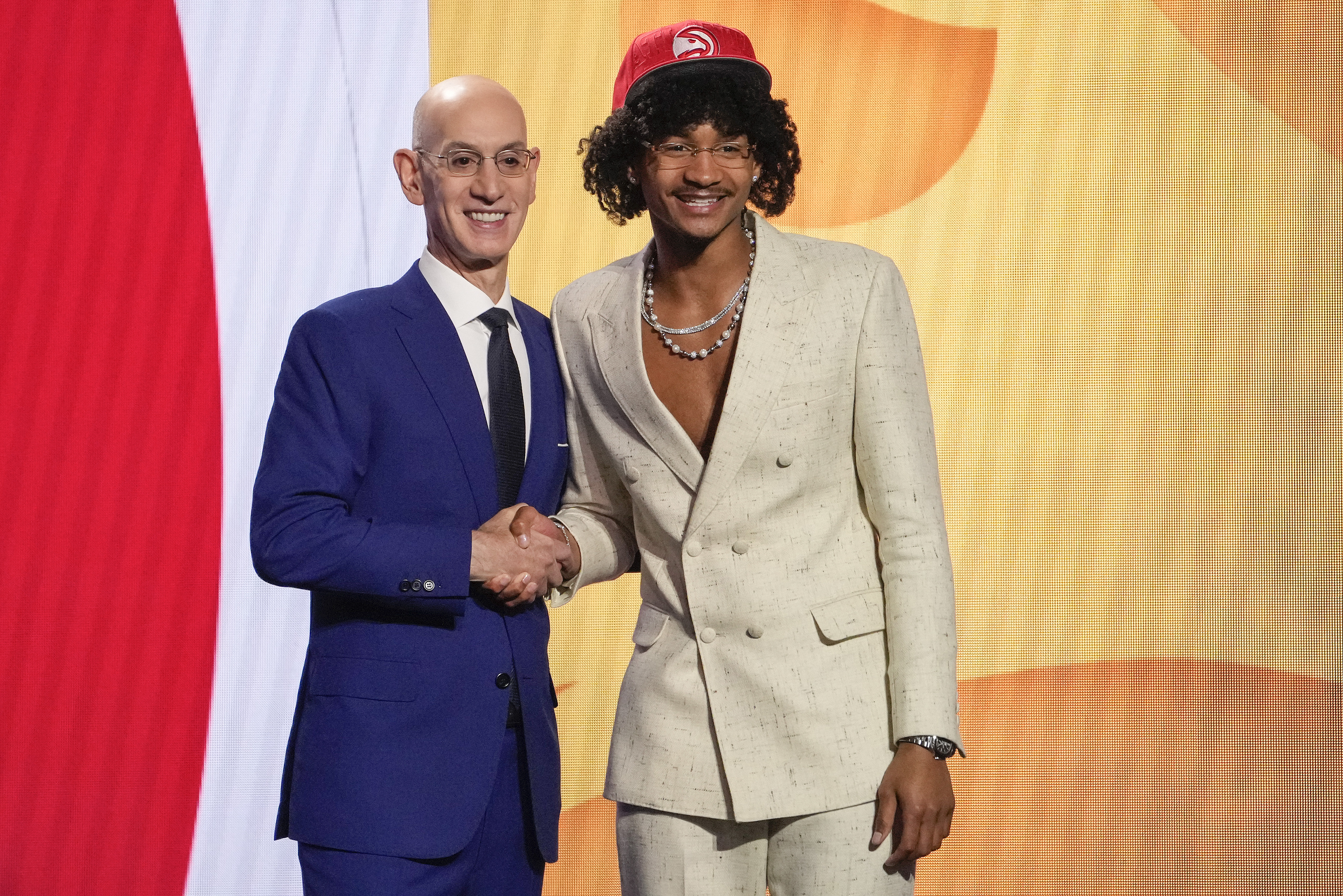 NBA draft grades for Jett Howard, Kobe Bufkin picks: 'I'm a bit